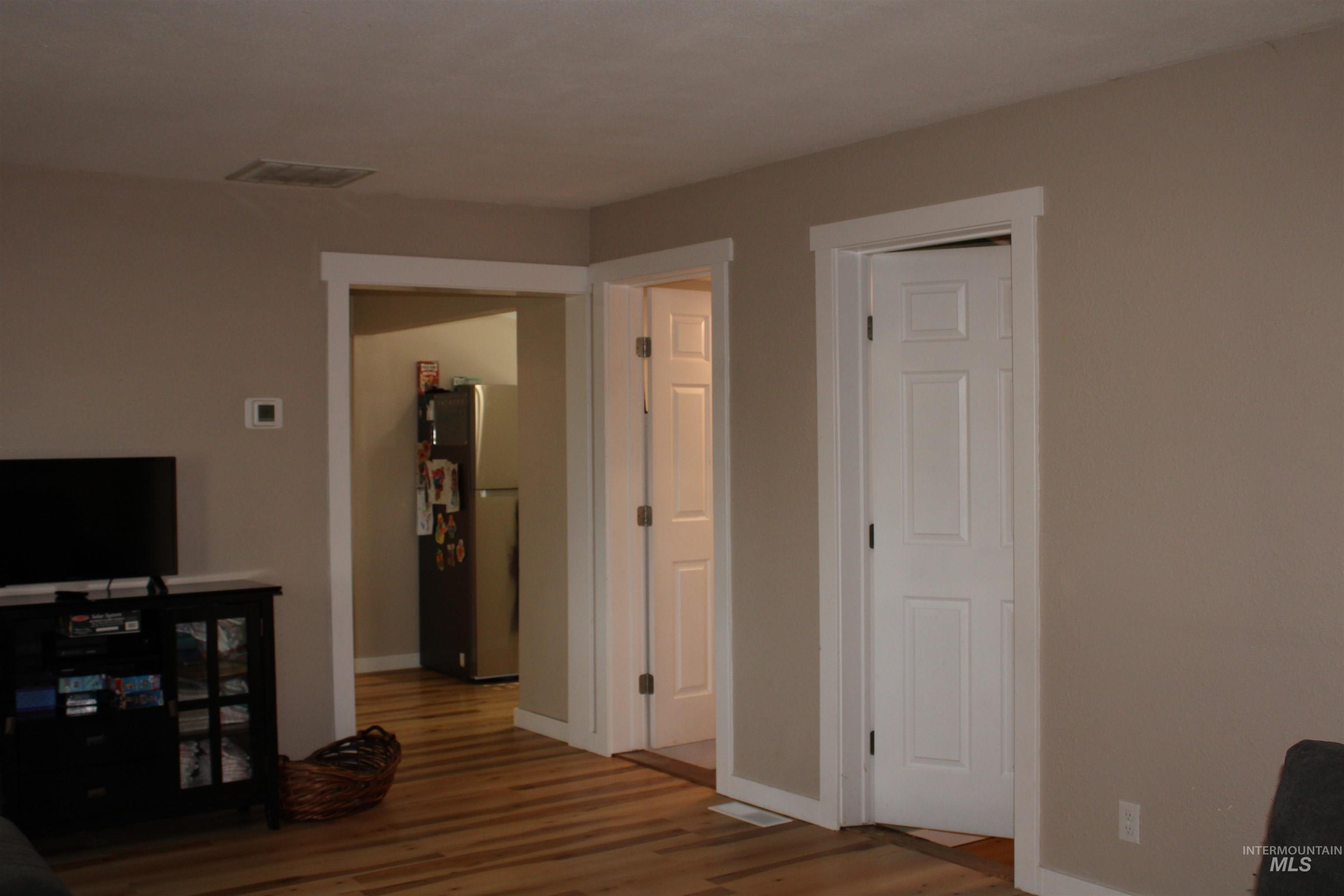 109 N Hornet Creek St Property Photo 4
