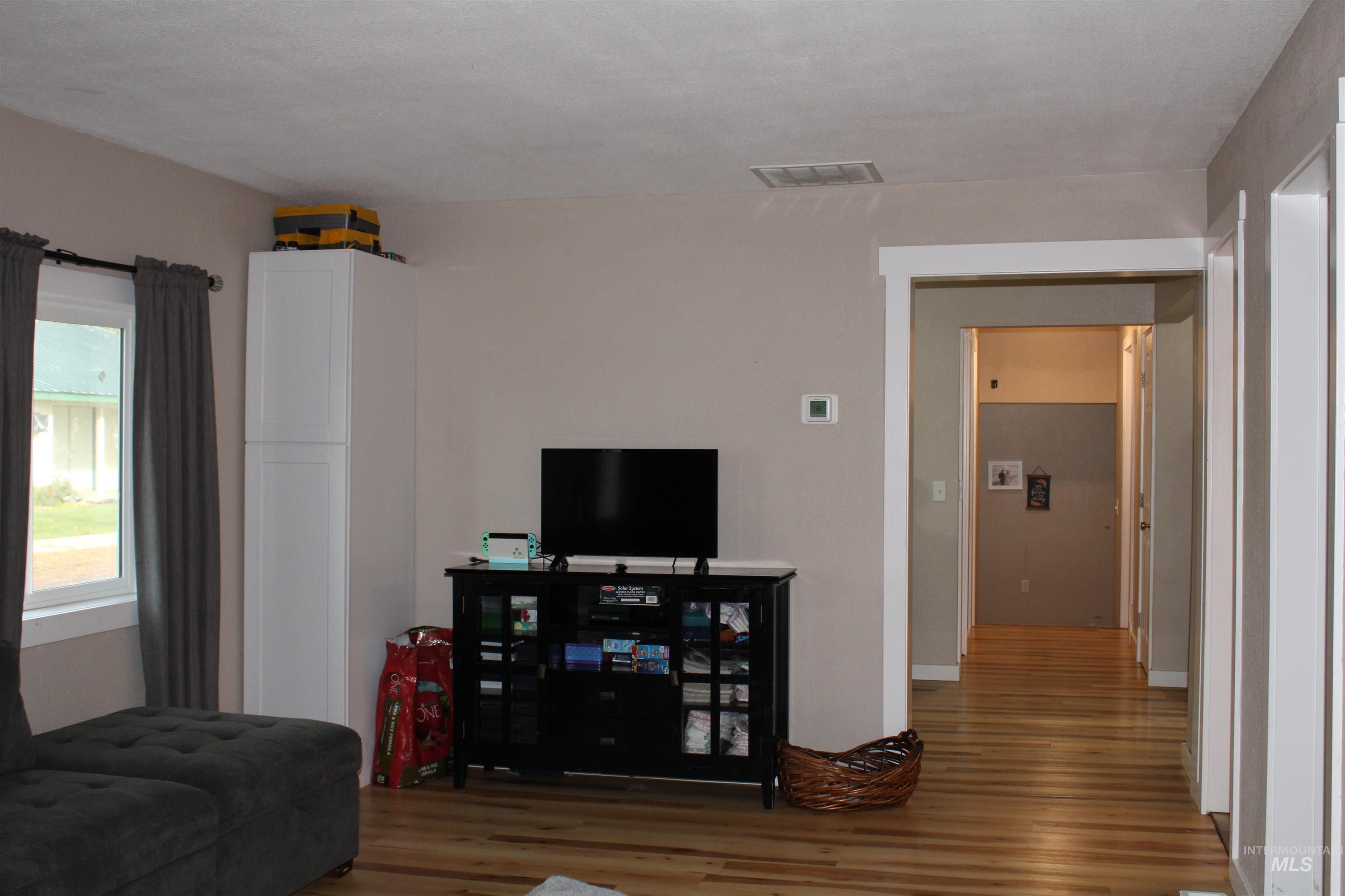 109 N Hornet Creek St Property Photo 5