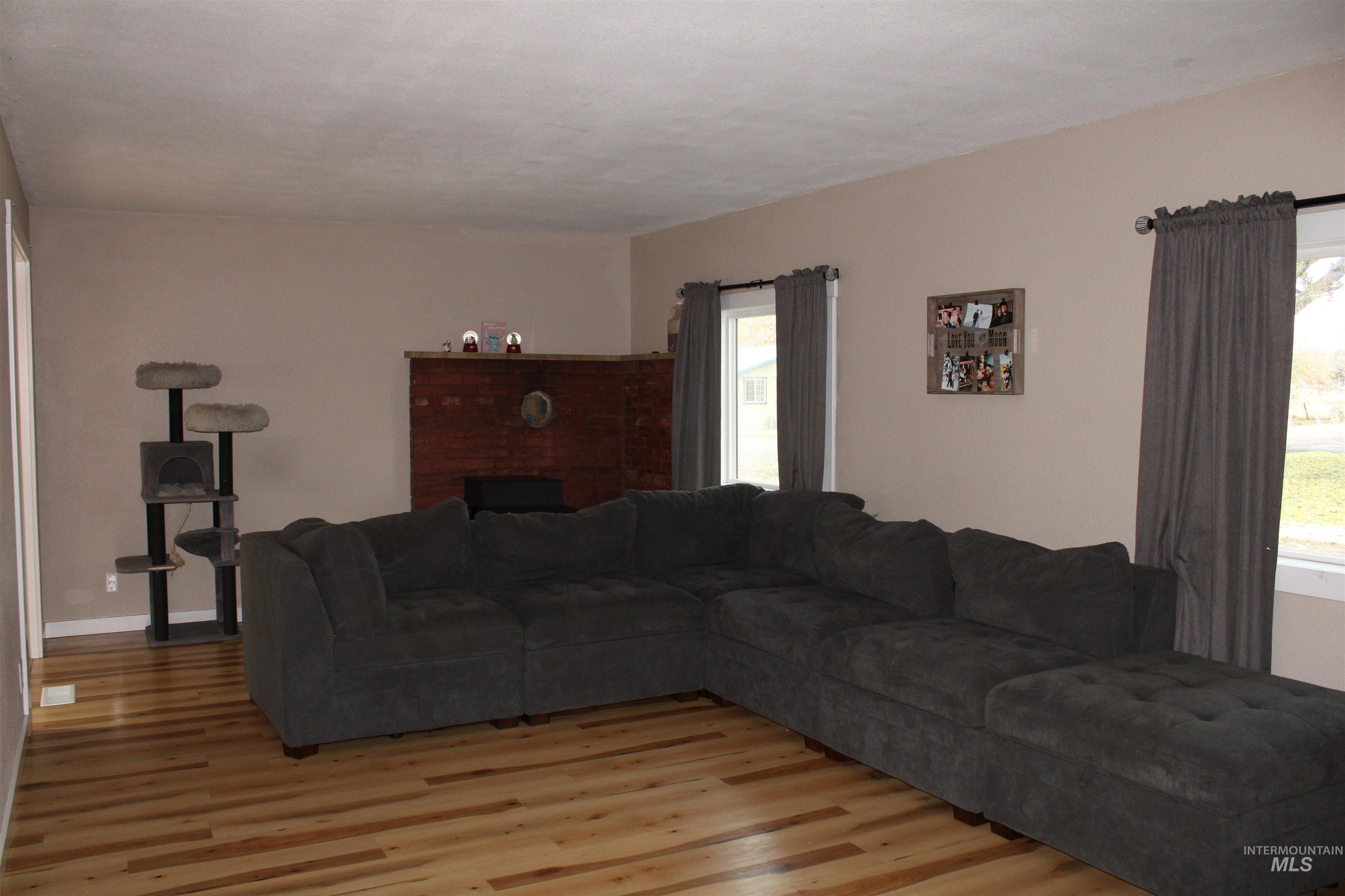 109 N Hornet Creek St Property Photo 8
