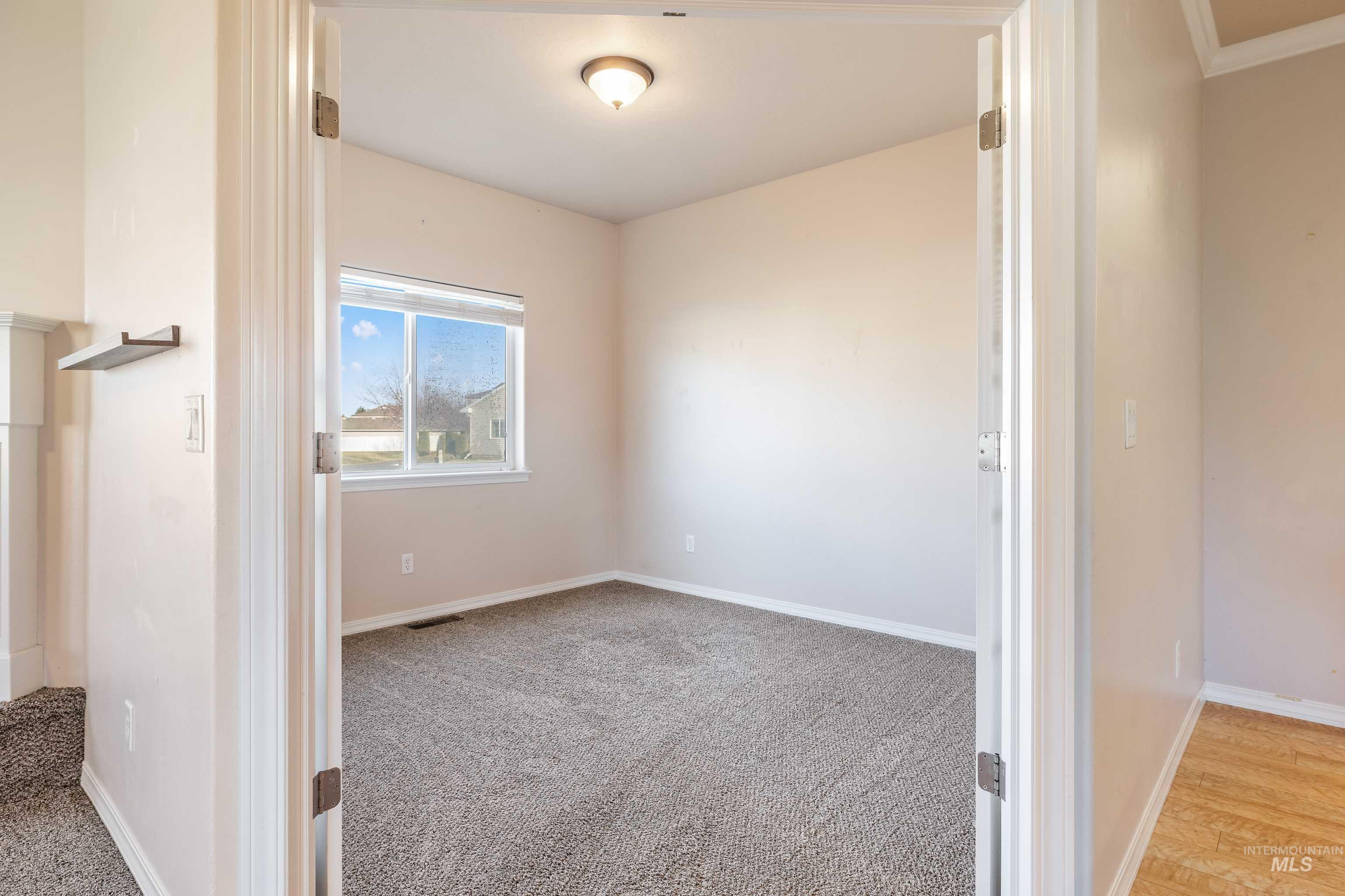 199 New Hampshire Way Property Photo 7
