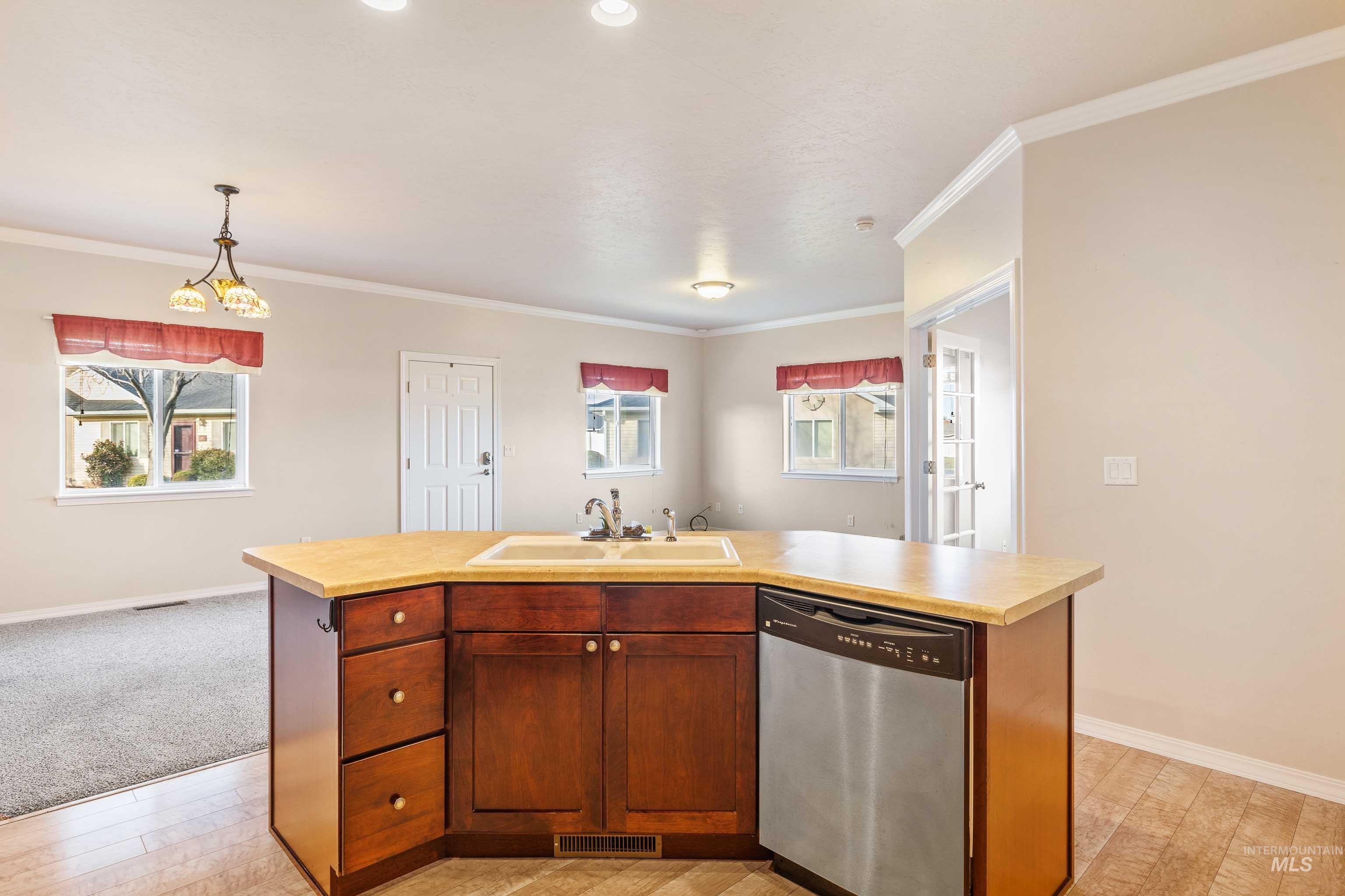 199 New Hampshire Way Property Photo 12