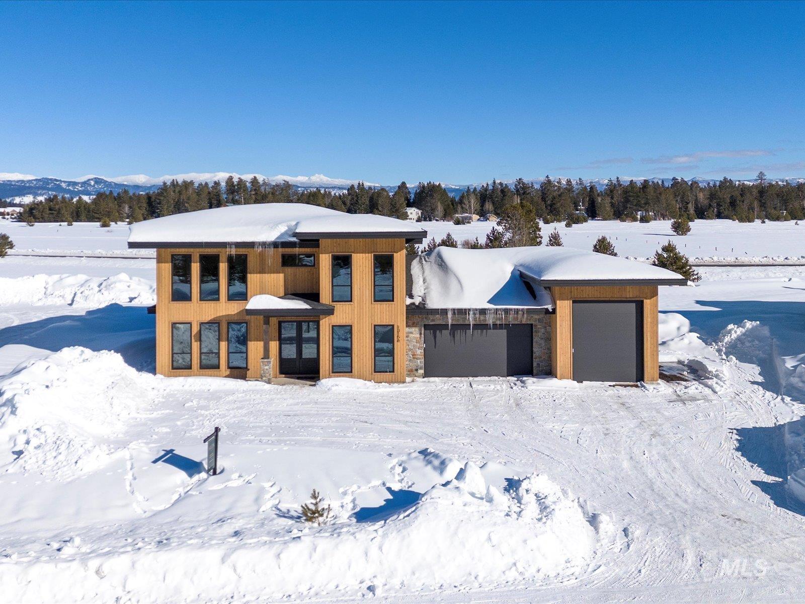 13156 Hawks Bay Property Photo 24