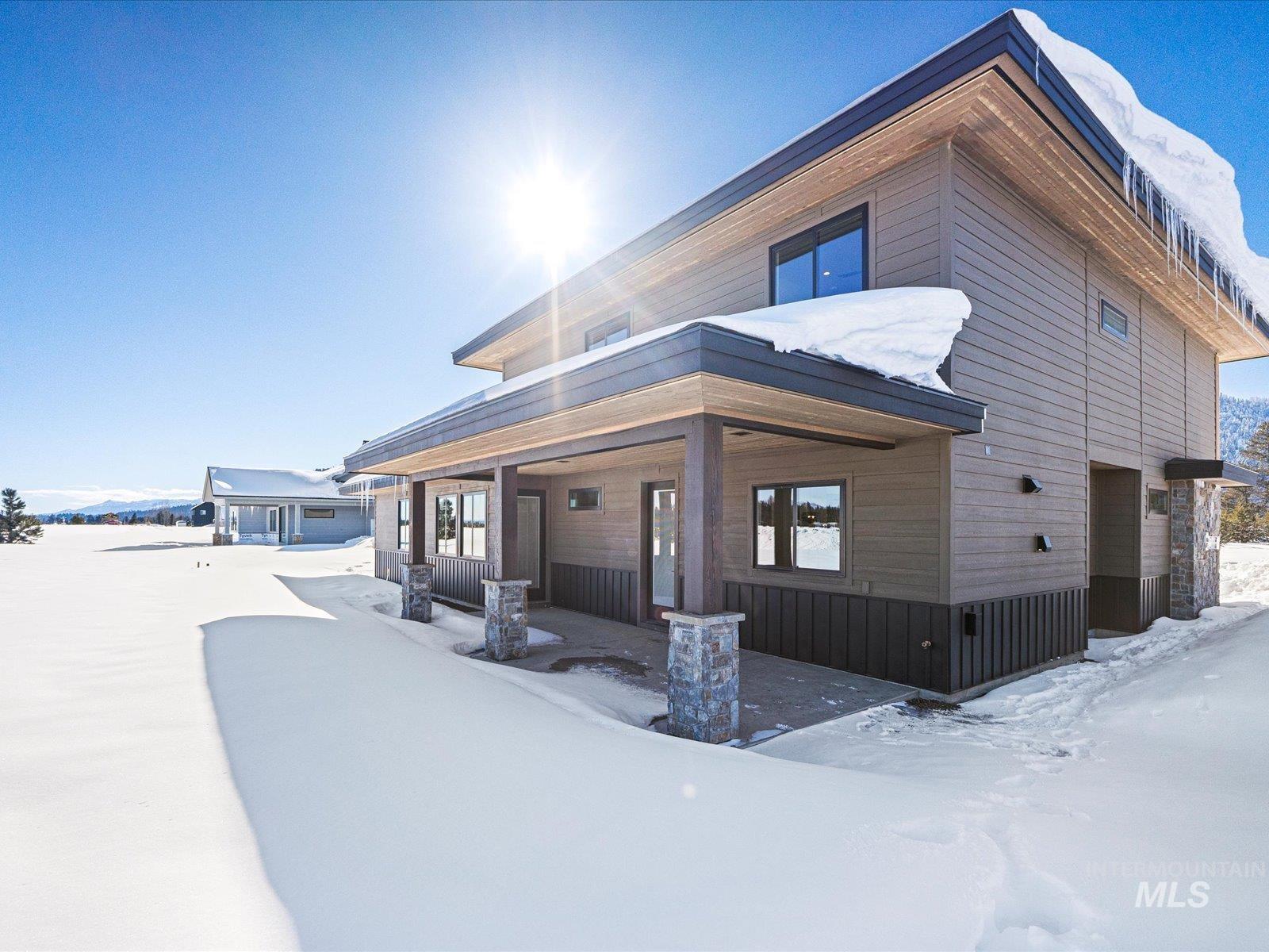 13156 Hawks Bay Property Photo 26