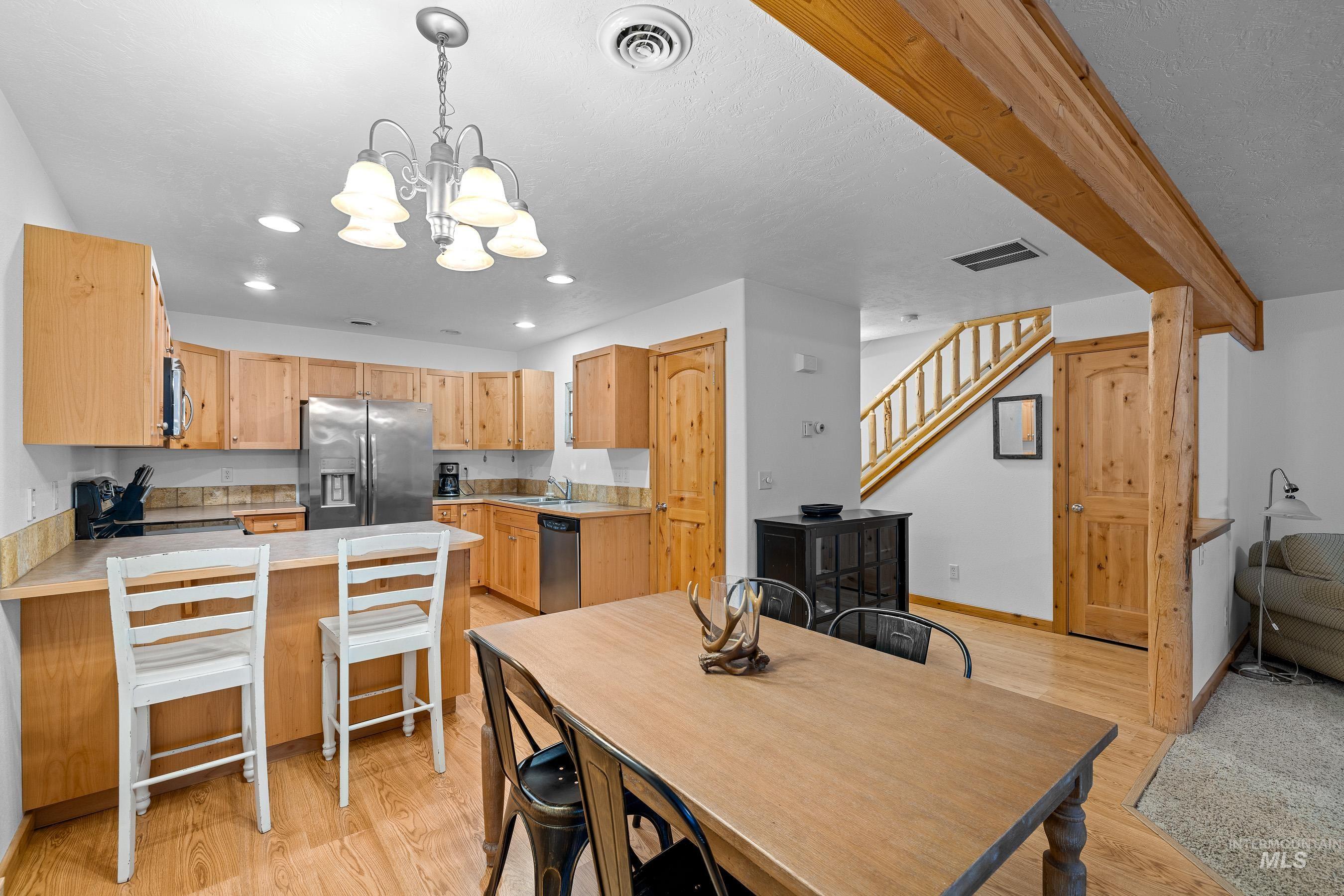 1644 N Davis Property Photo 11