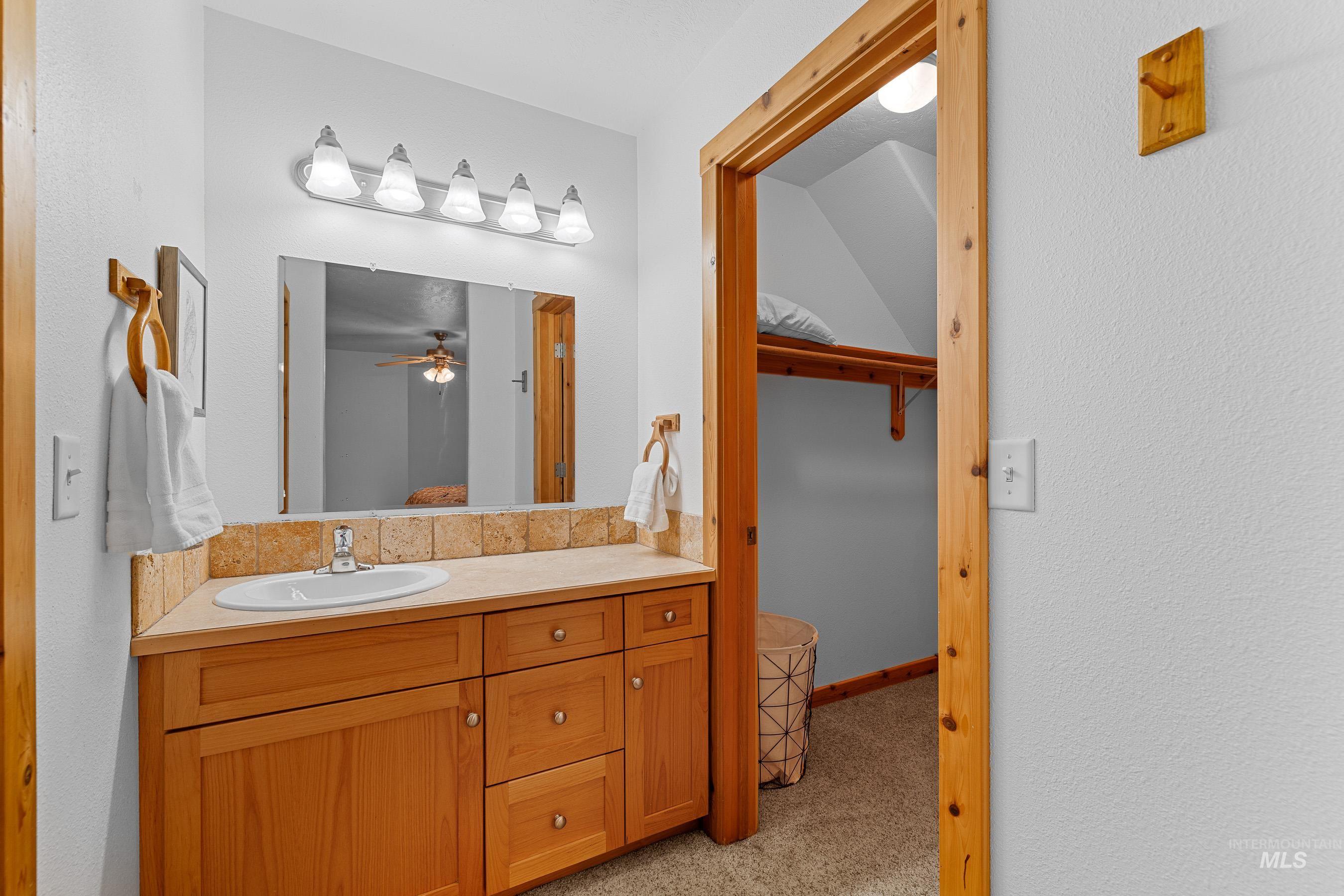 1644 N Davis Property Photo 22