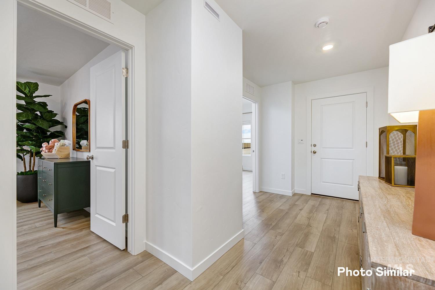 15358 Arcus Way Property Photo 4