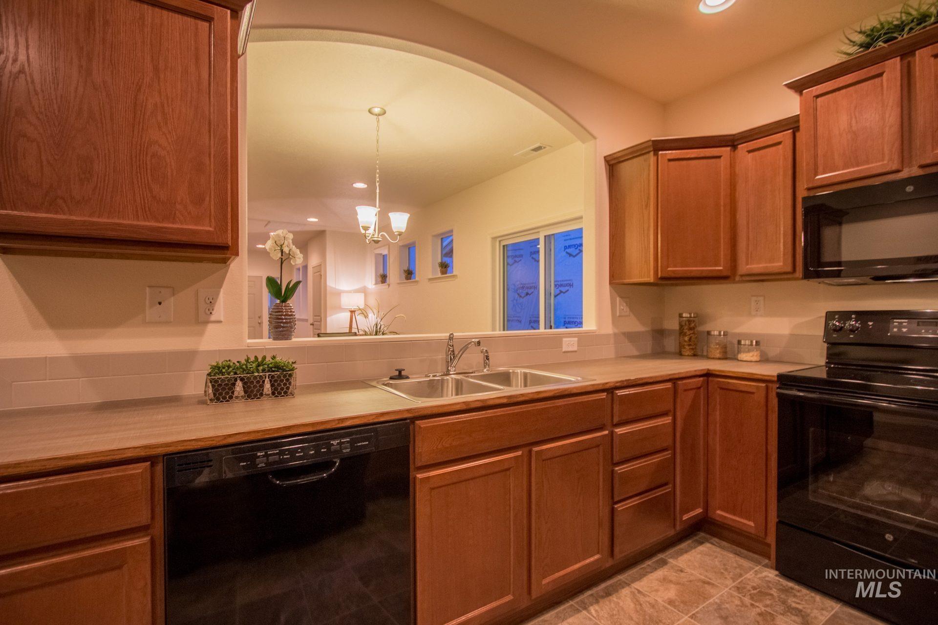 11286 Shadow Glen Drive Property Photo 7
