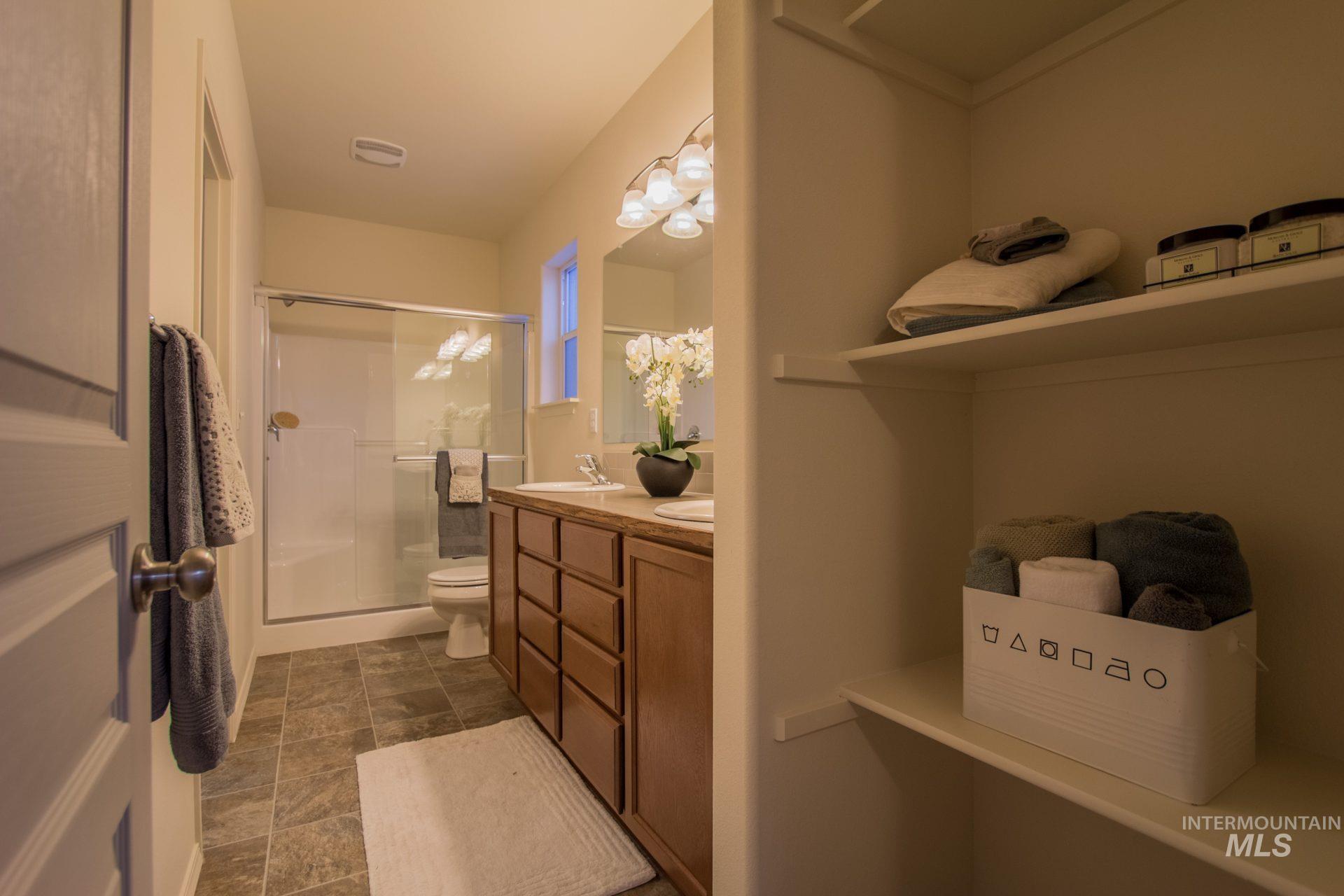 11286 Shadow Glen Drive Property Photo 12