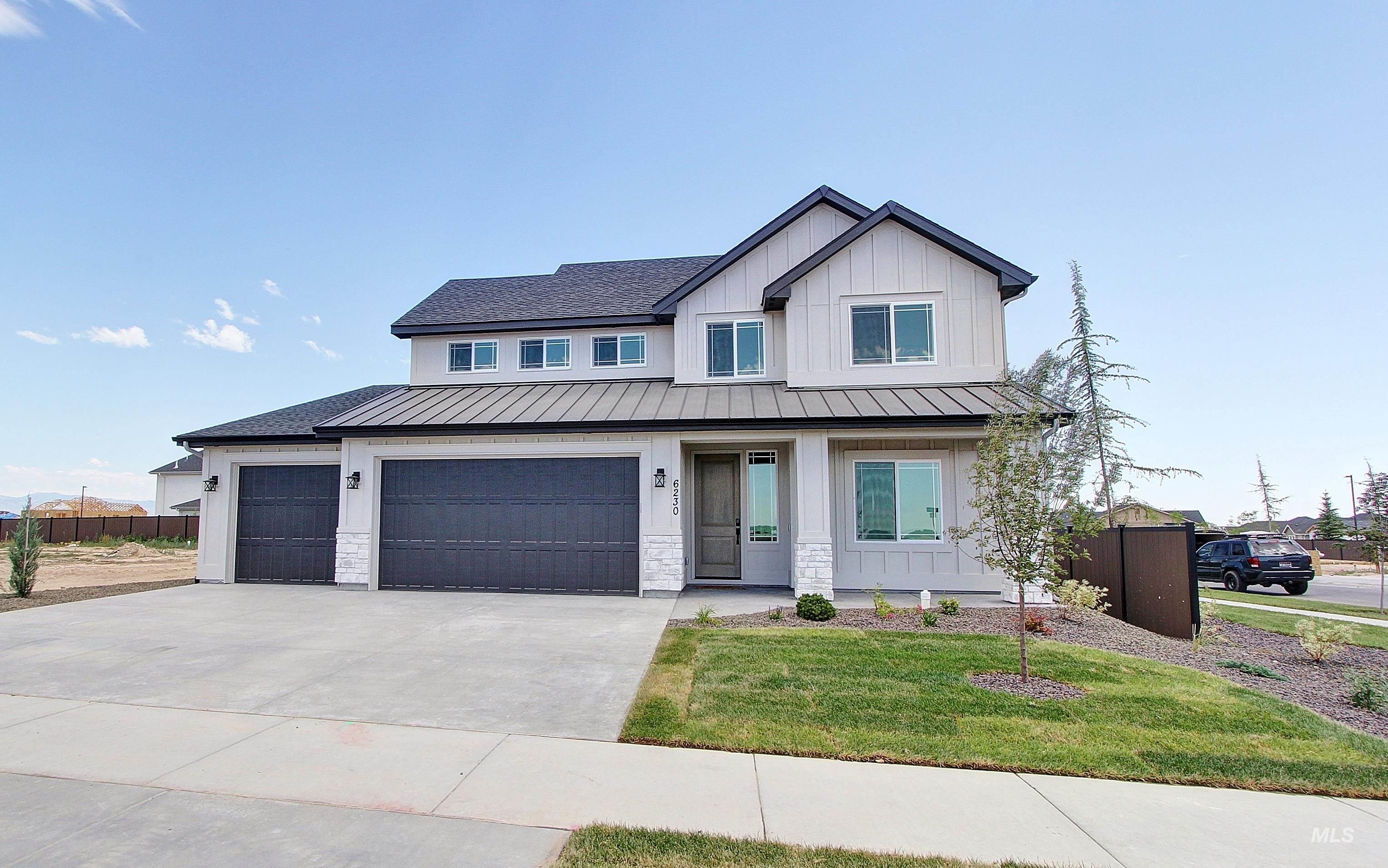 1424 E Andes Dr Property Photo 1