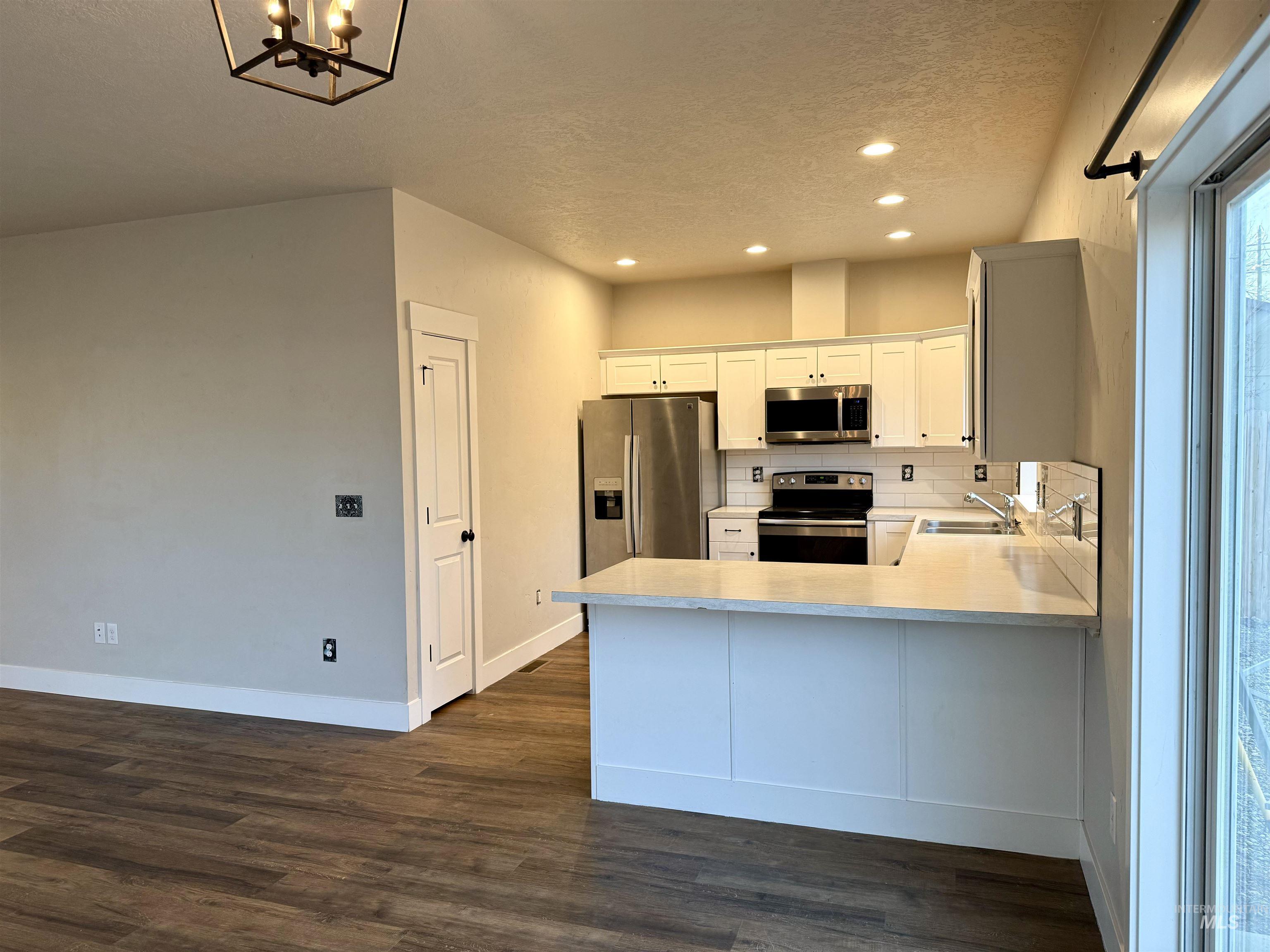 20 W Owyhee Ave Property Photo 15