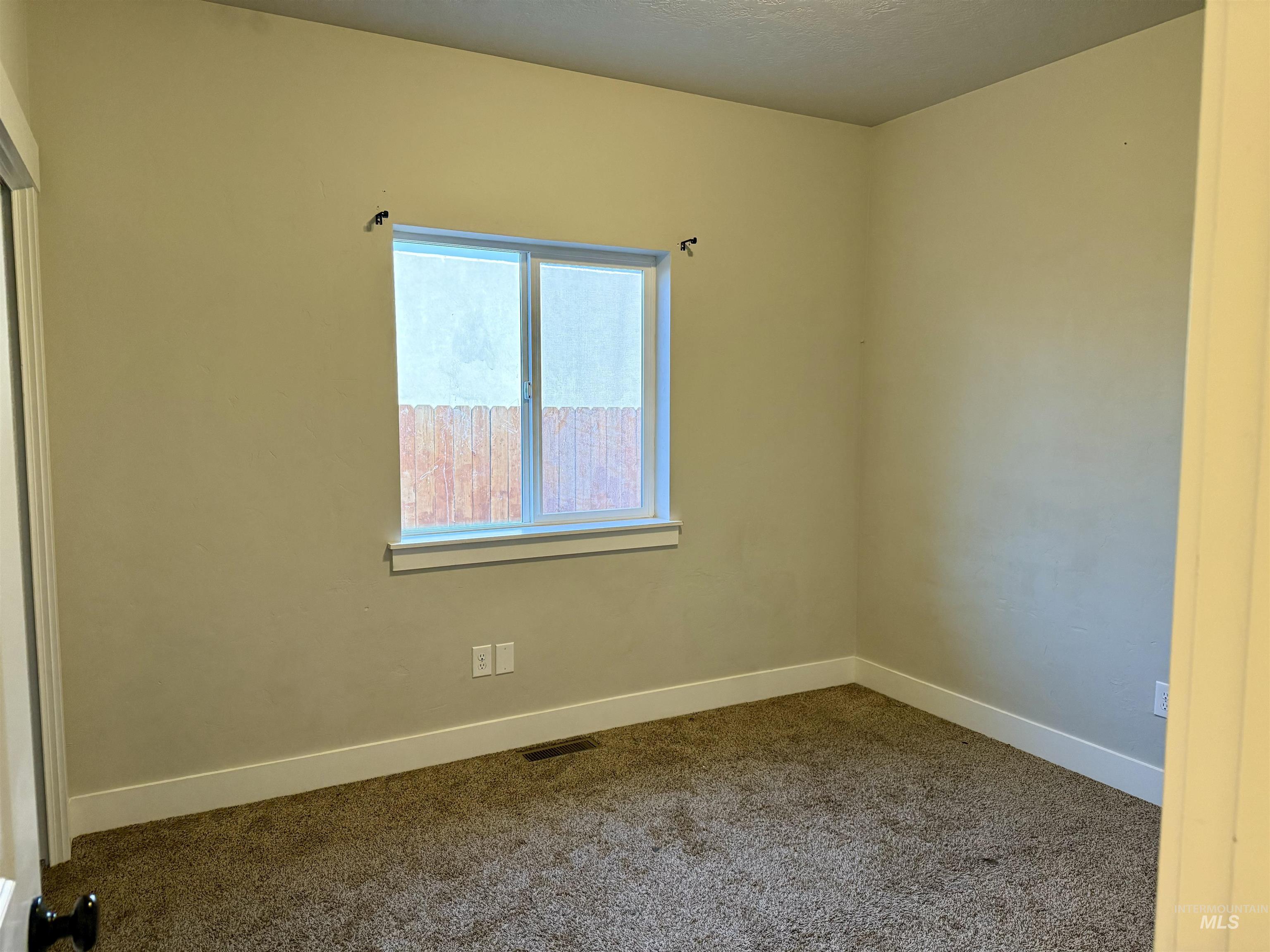 20 W Owyhee Ave Property Photo 21