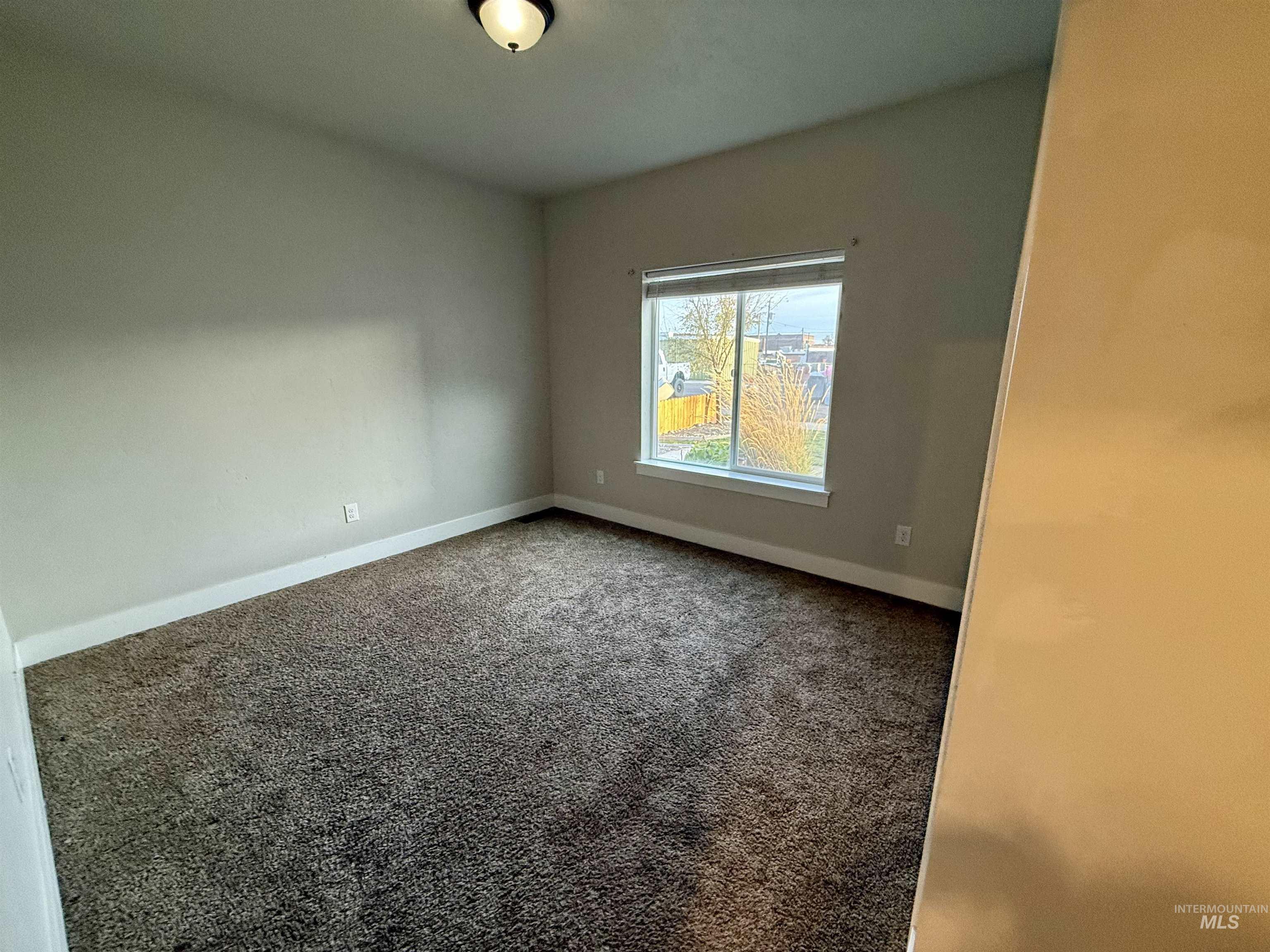 20 W Owyhee Ave Property Photo 25