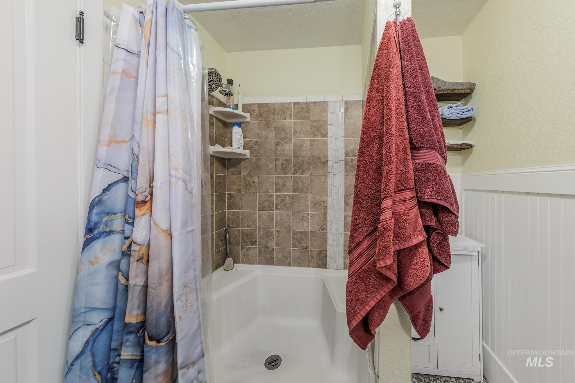 137 W Court St Property Photo 15