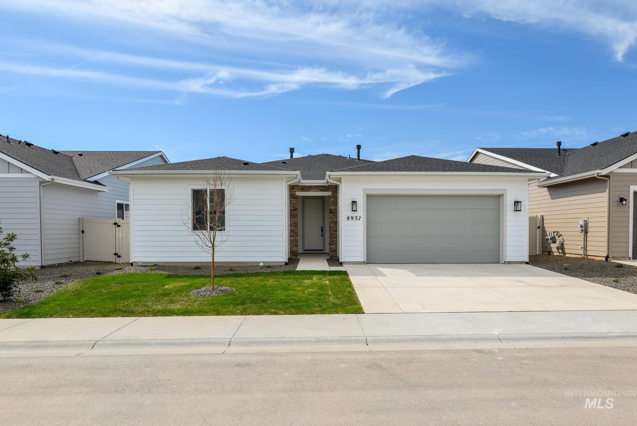 8937 W Snow Wolf Dr Property Photo 1