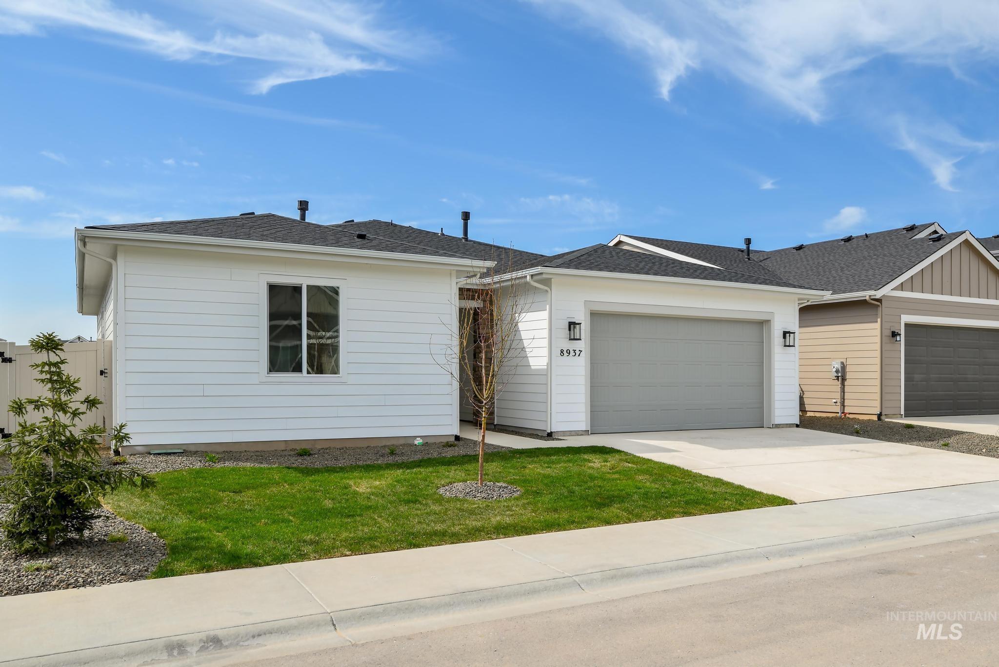 8937 W Snow Wolf Dr Property Photo 3