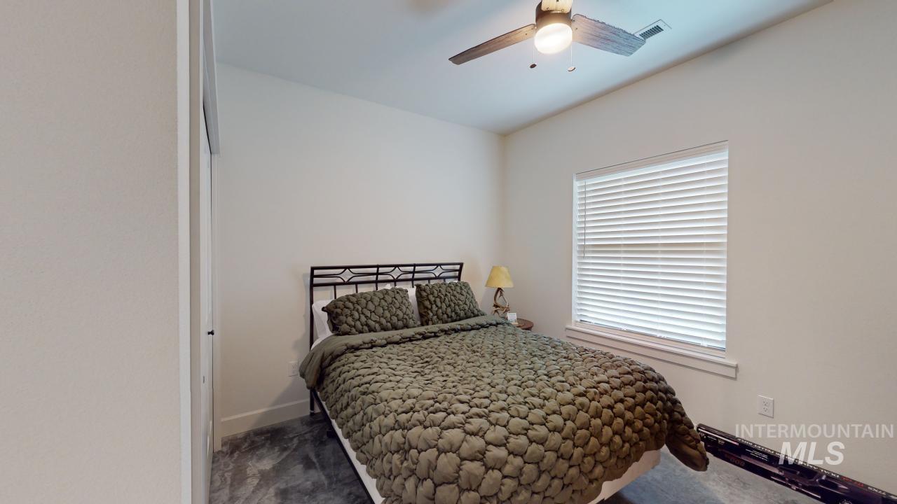 3729 Skyview Dr. Property Photo 19