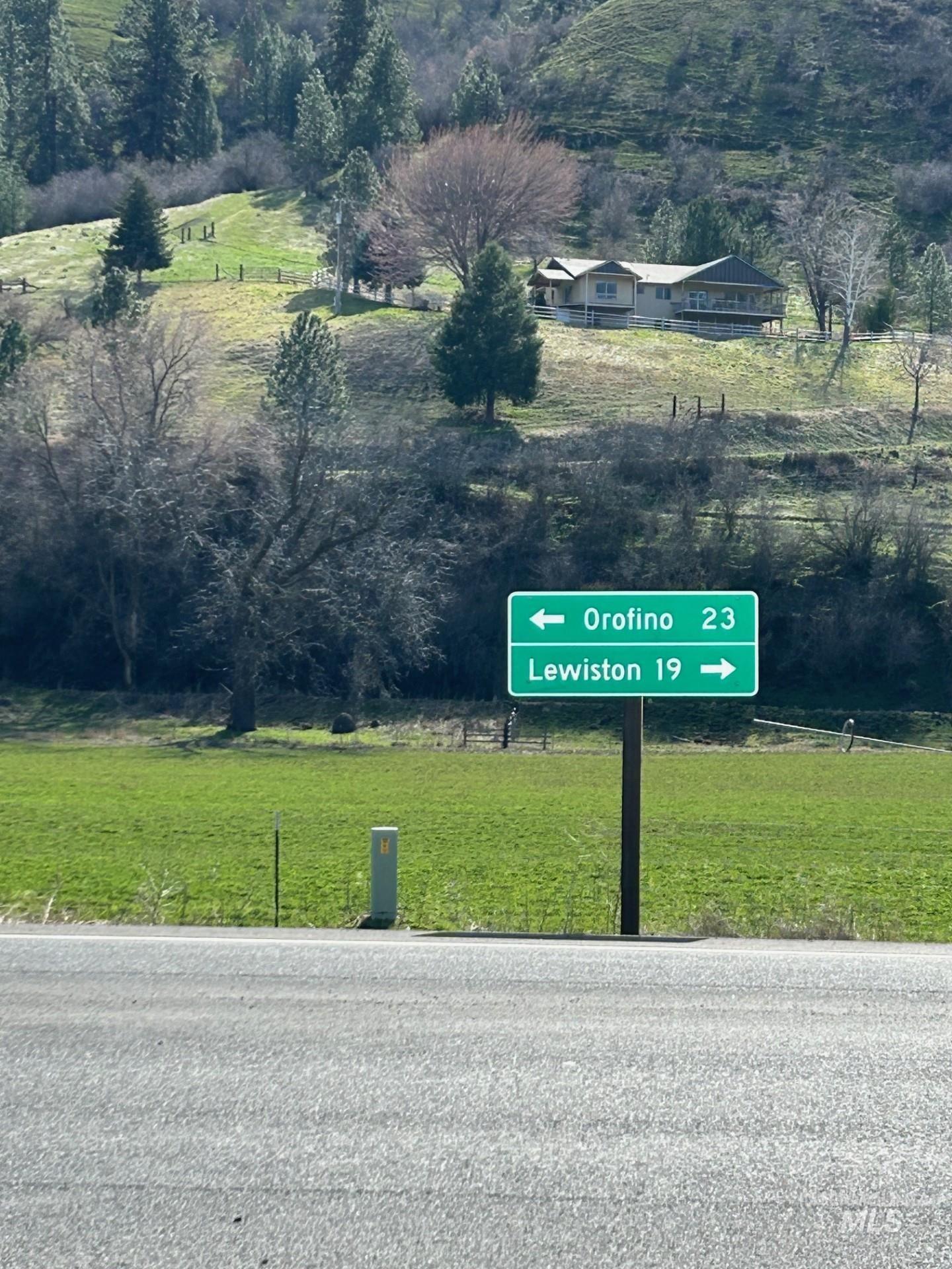 18090 Hubbard Gulch Property Photo 11