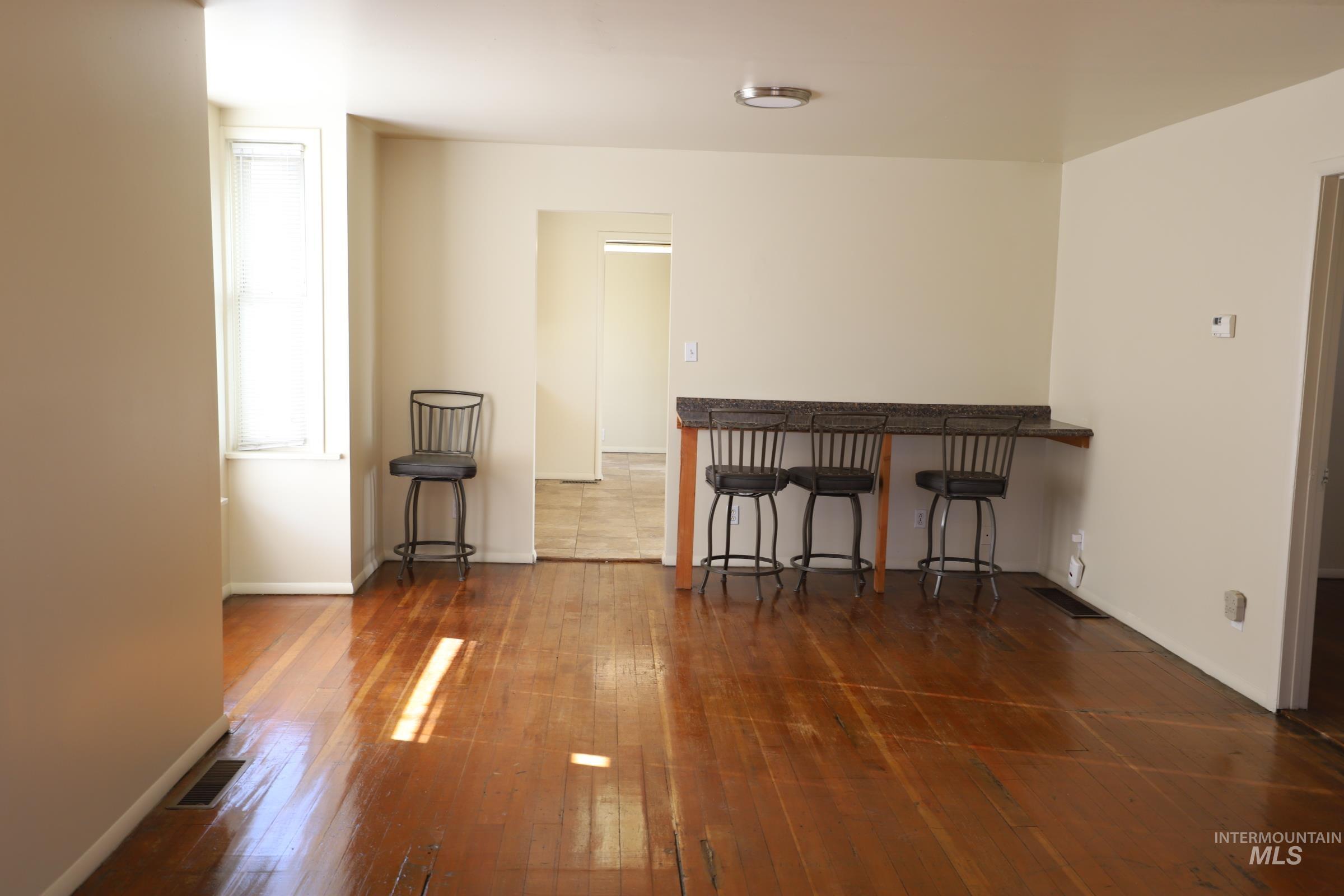 651 2nd Avenue West Property Photo 6