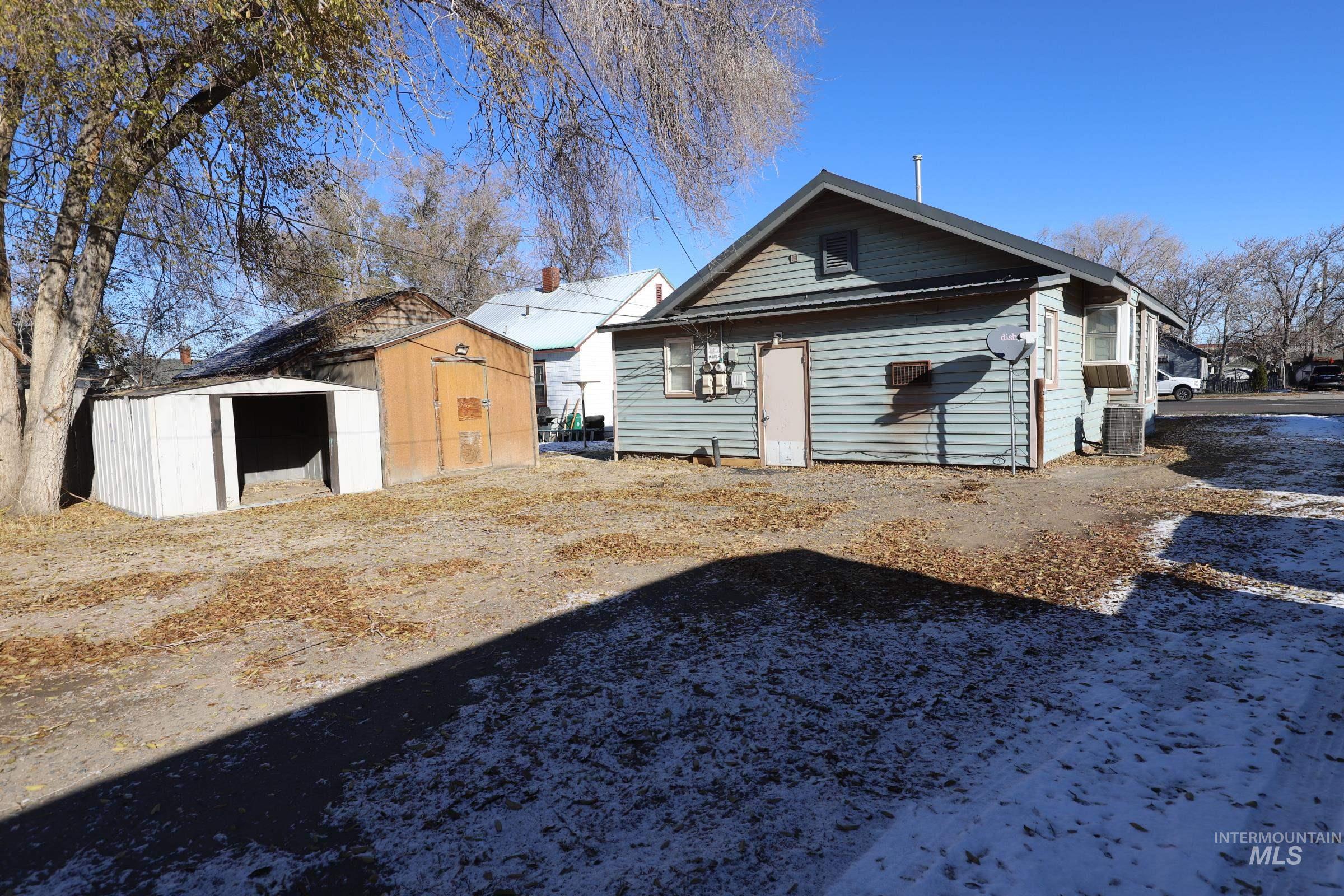 651 2nd Avenue West Property Photo 24