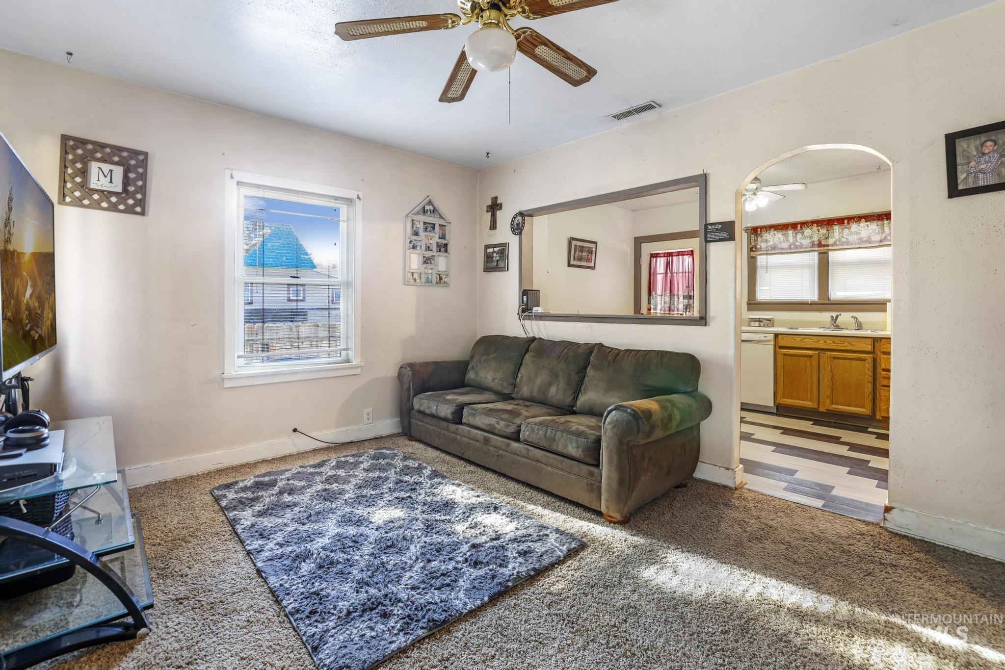 1125 Idaho Street Property Photo 10