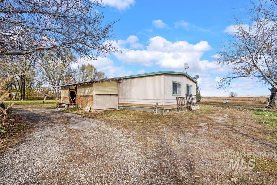 9350 Dewey Rd Property Photo 5