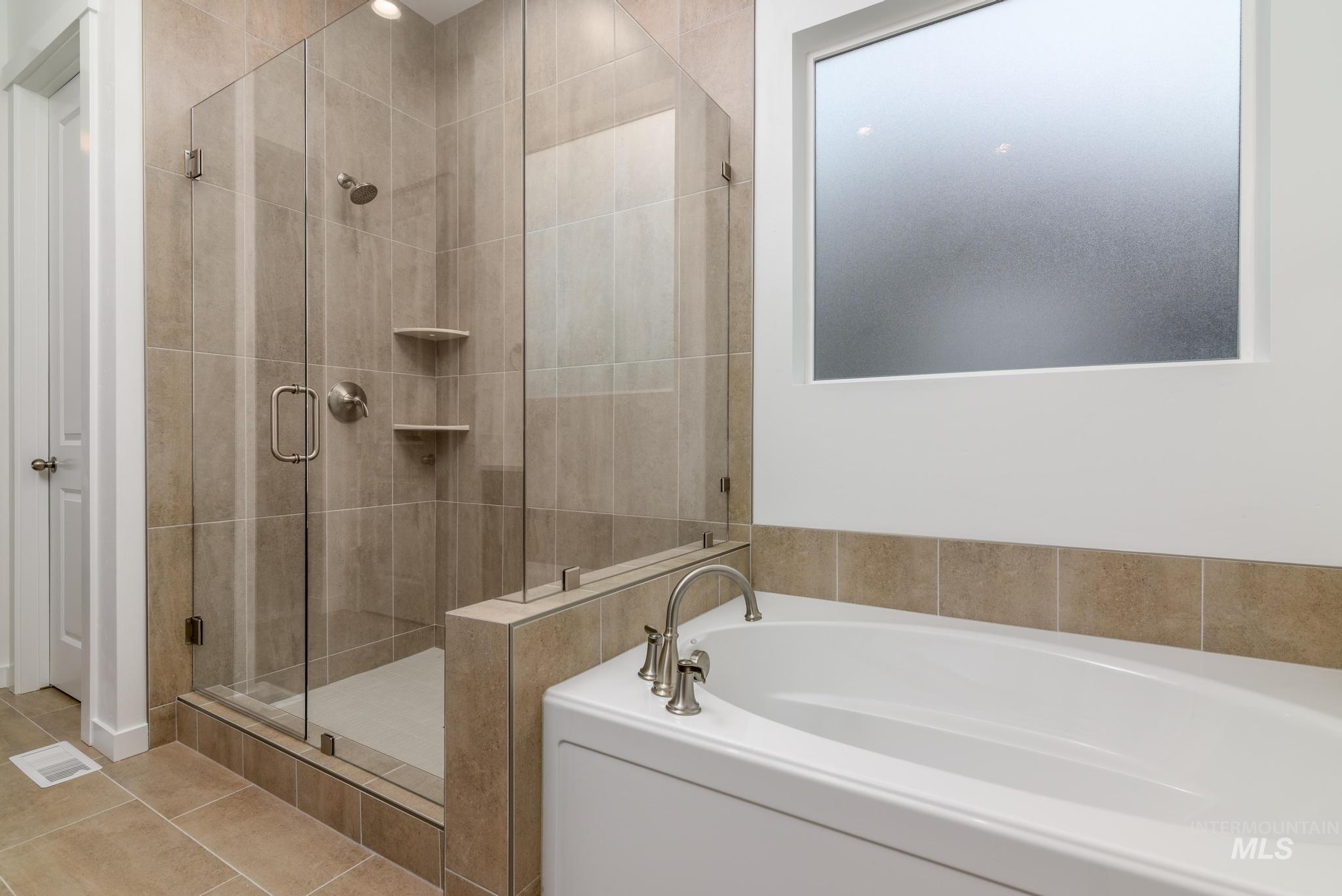 1322 N Hickory Grove Way Property Photo 19
