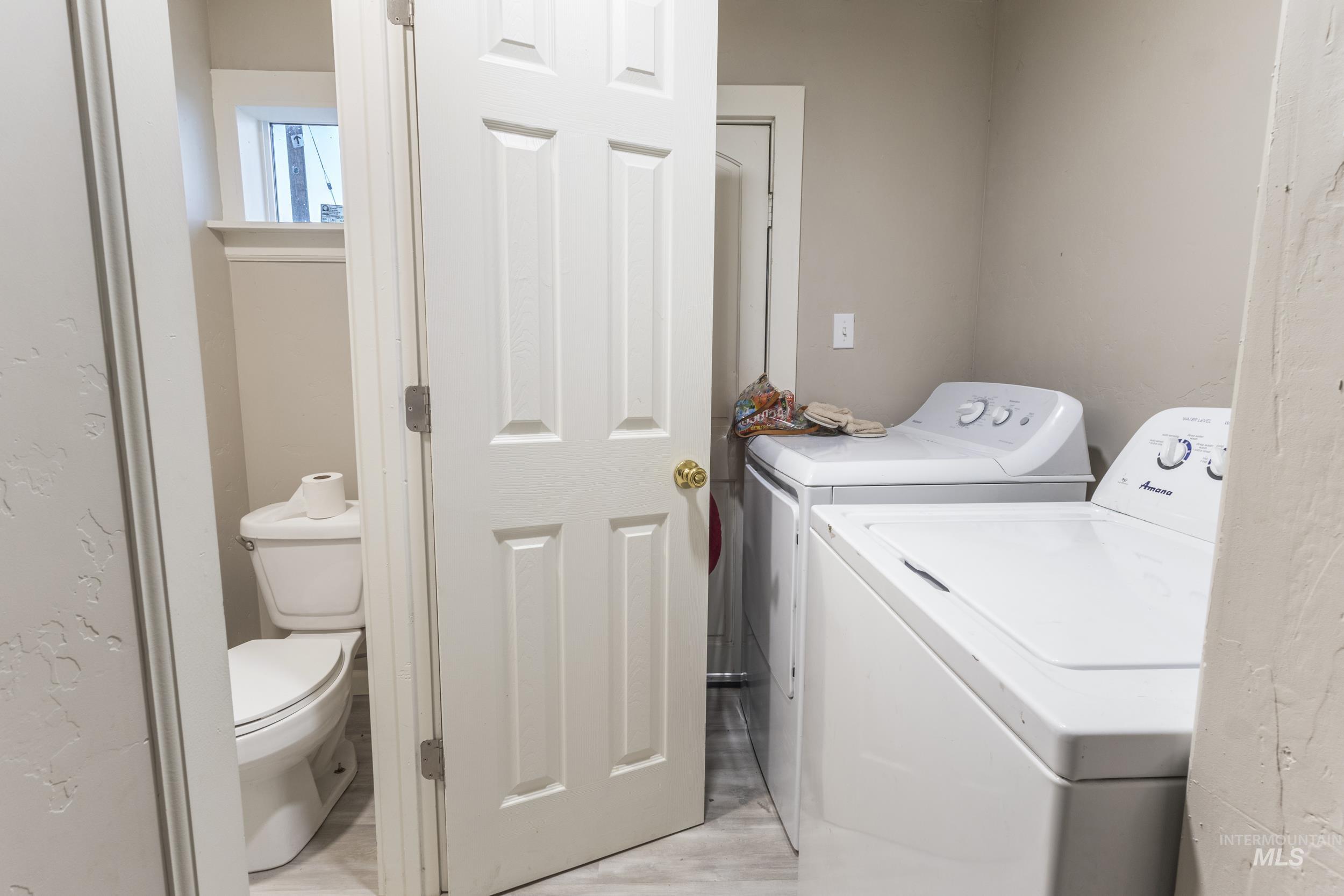 406 S Roswell Property Photo 3