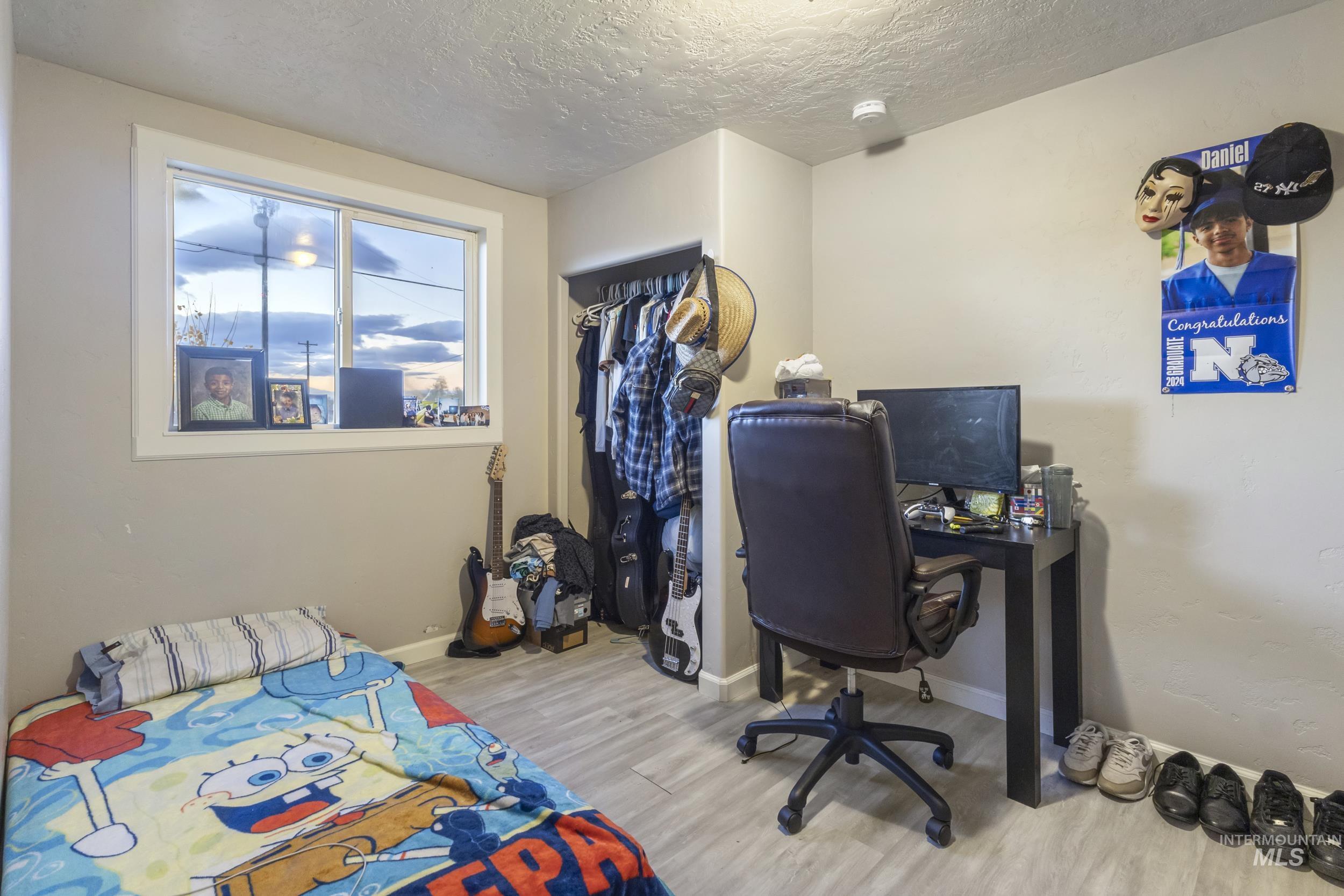406 S Roswell Property Photo 13