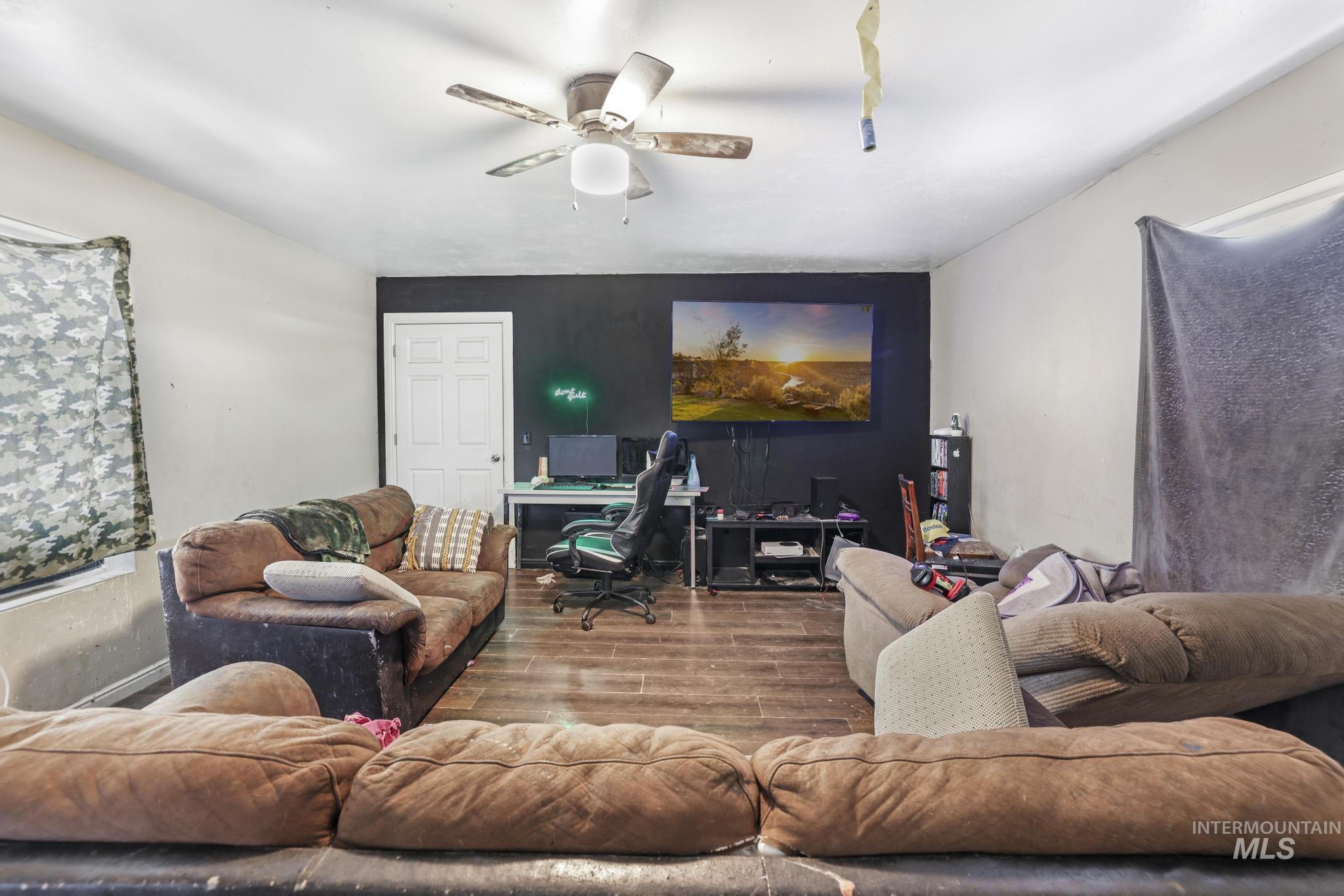 110 7th Street Property Photo 3