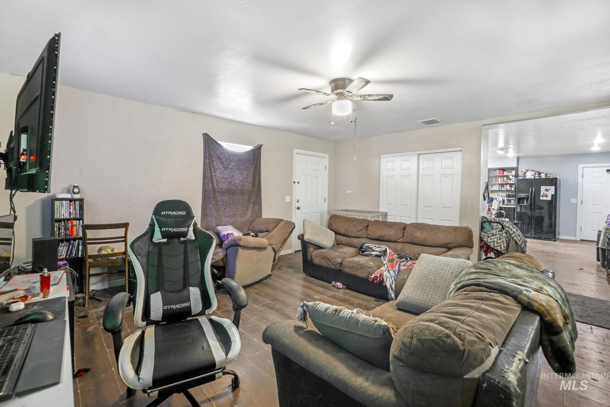 110 7th Street Property Photo 4