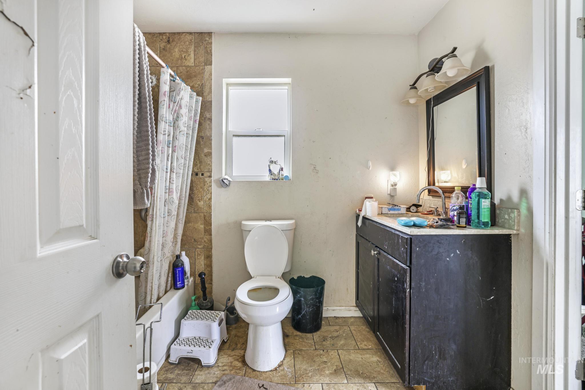 110 7th Street Property Photo 10