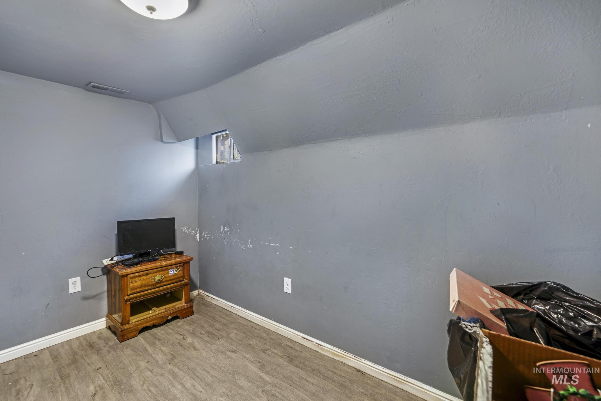 110 7th Street Property Photo 18