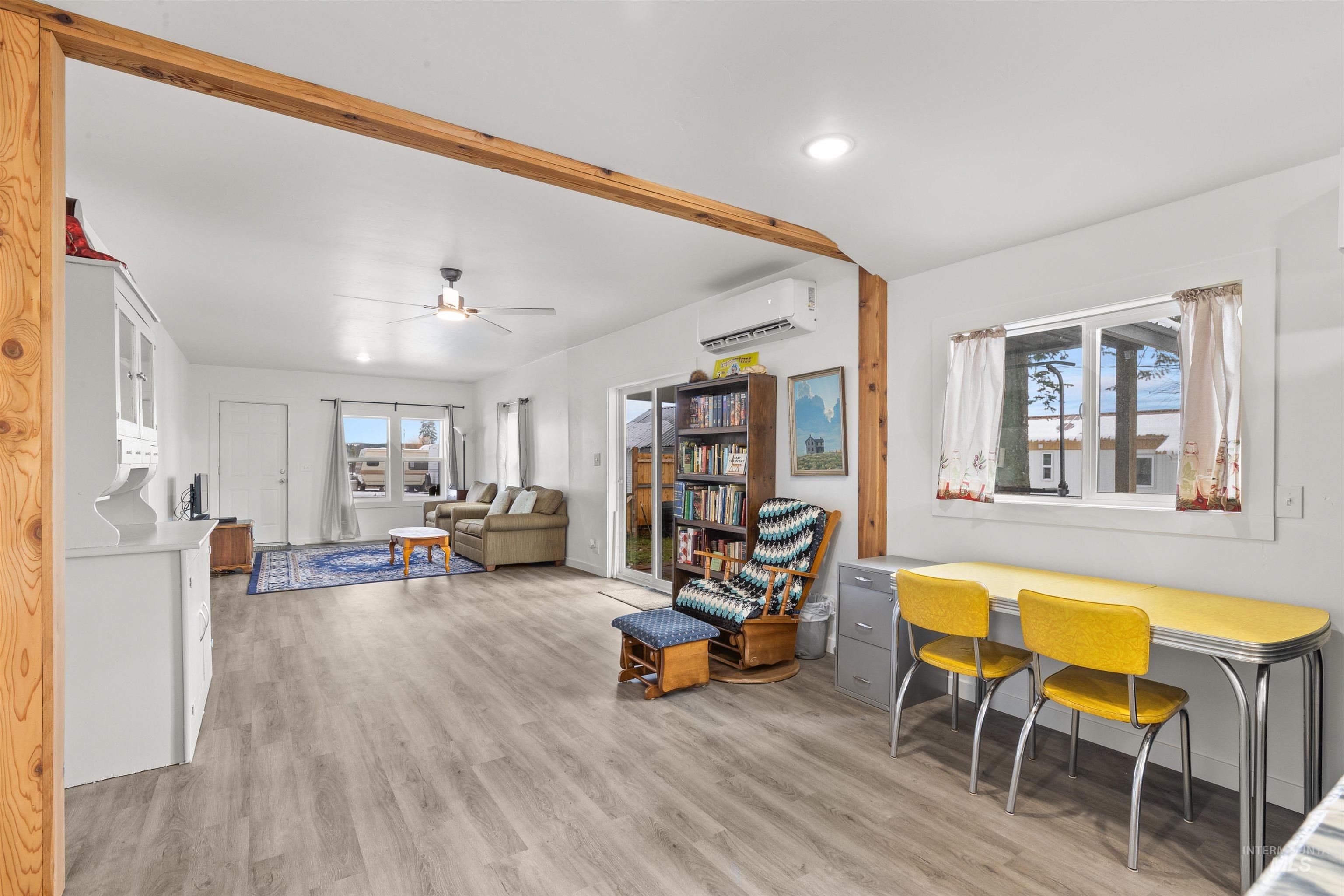 407 Wood Street Property Photo 11