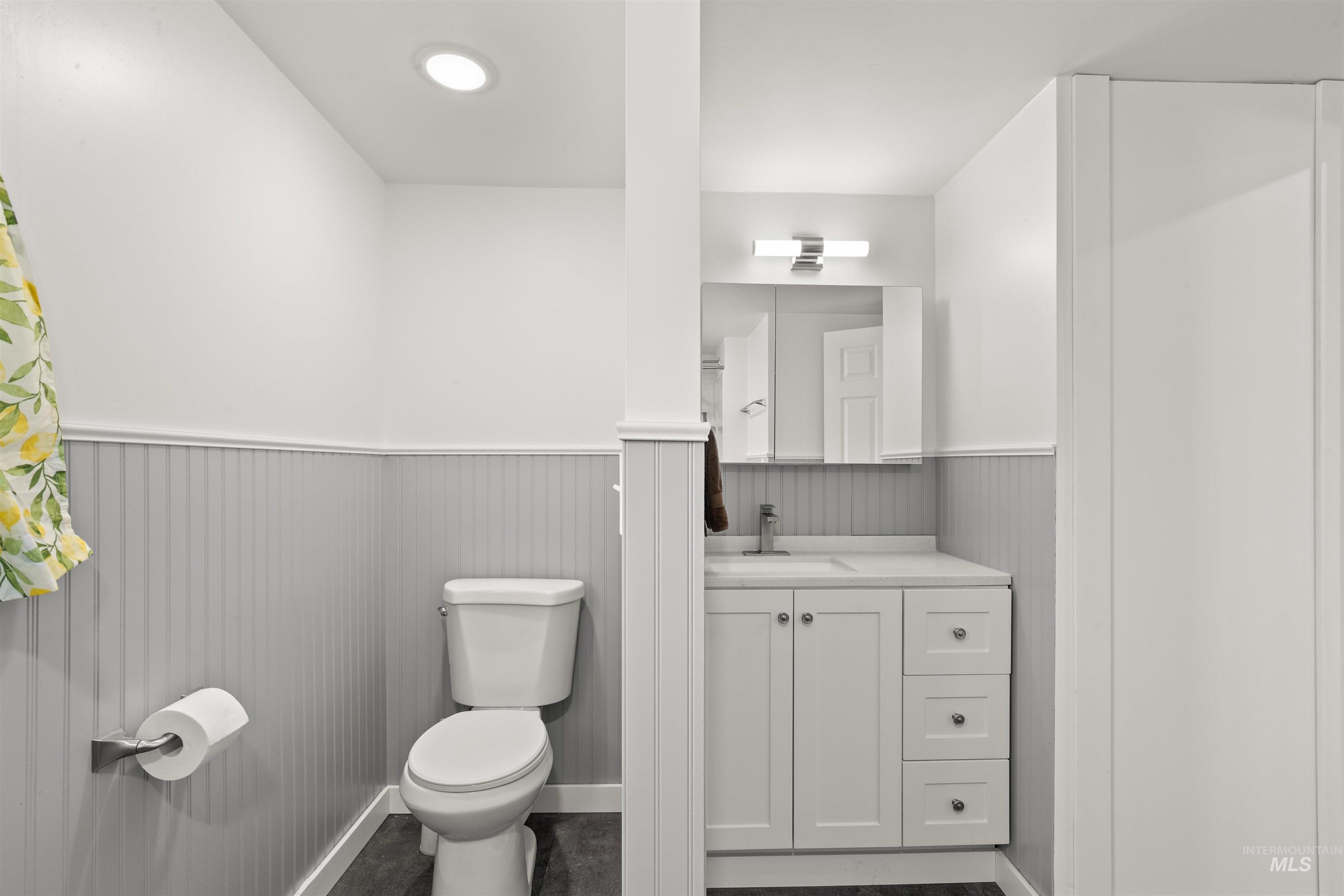 407 Wood Street Property Photo 17