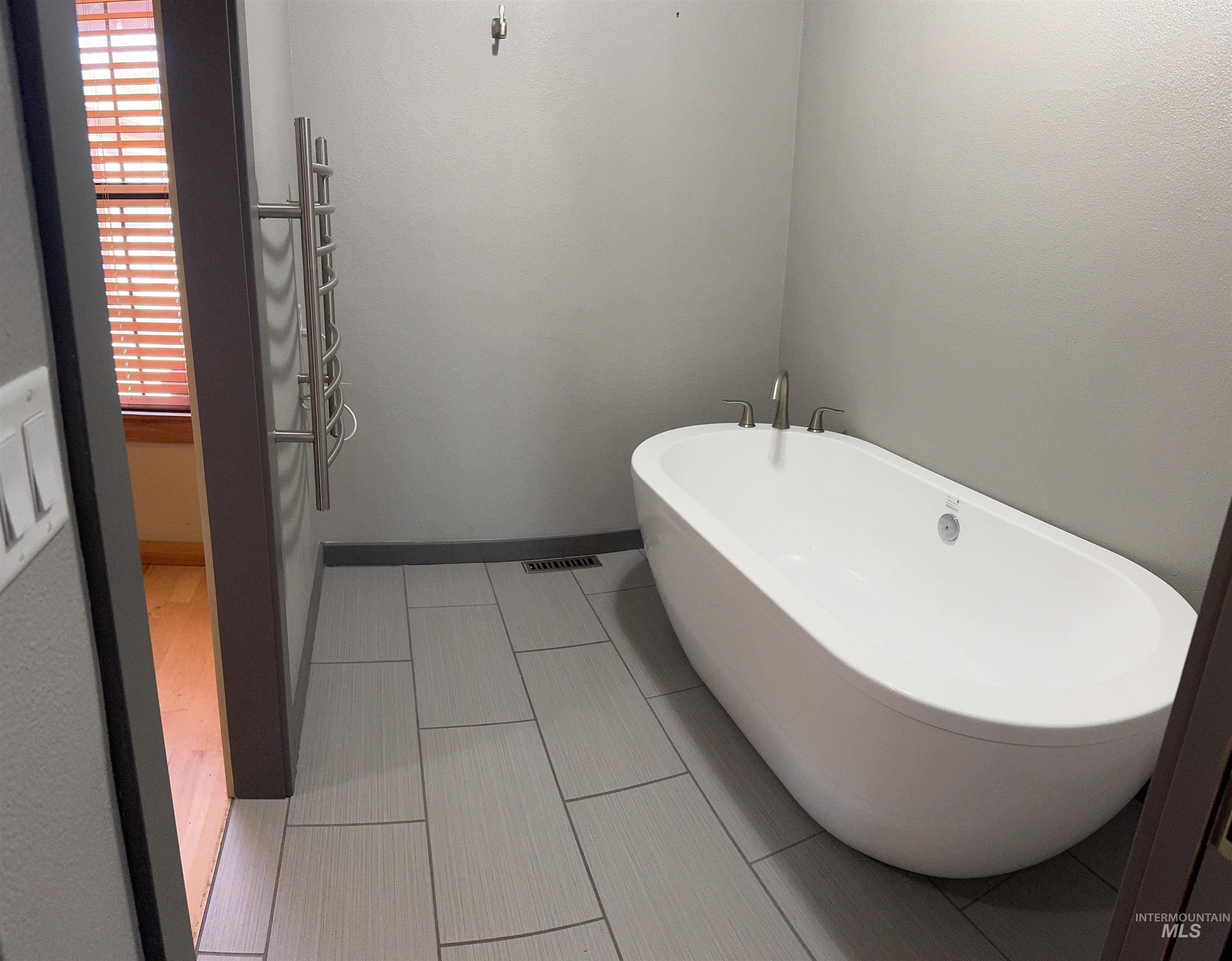 8315 Elk Ridge Ln Property Photo 17