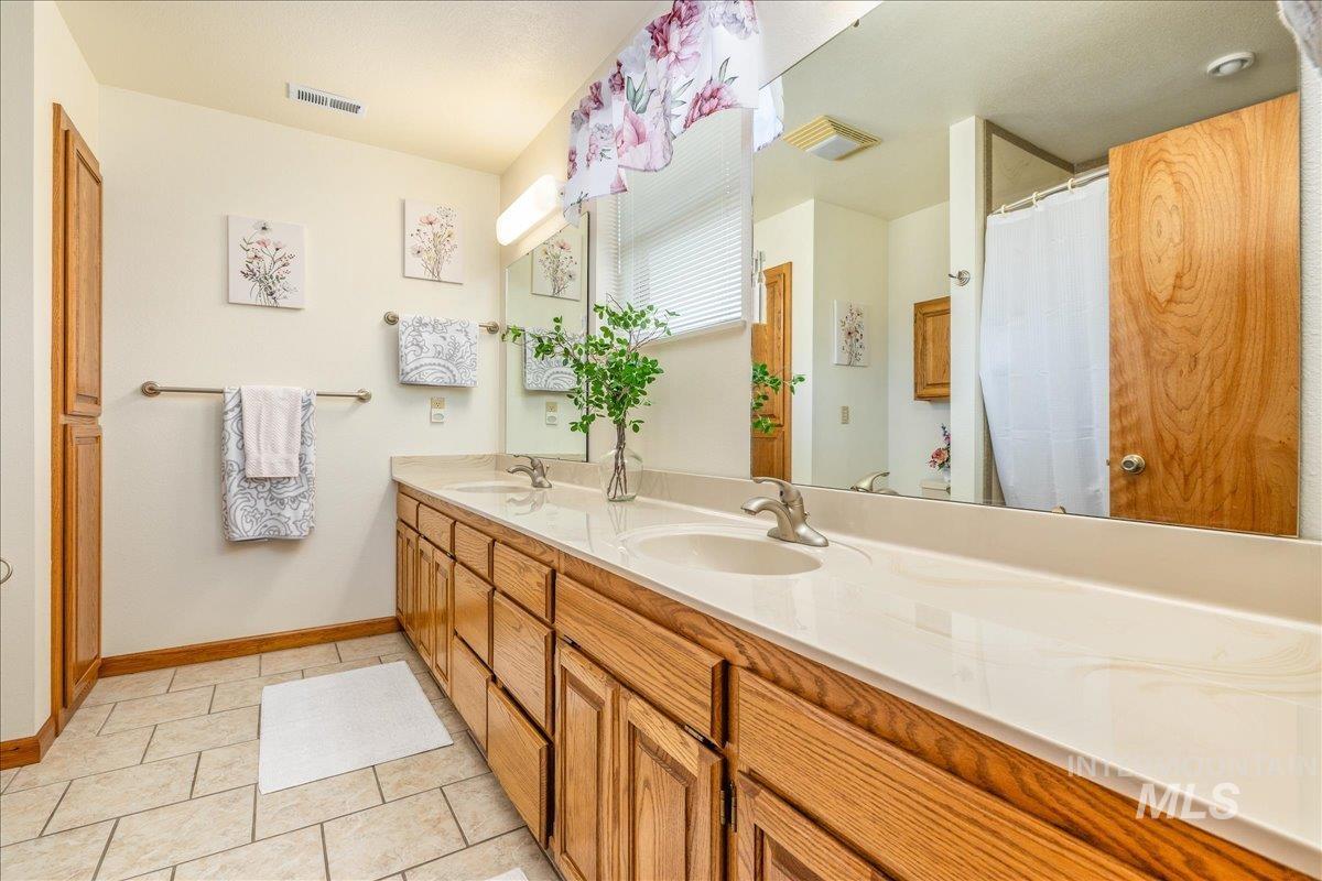10514 Airpark Loop Property Photo 16