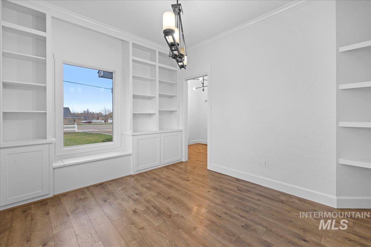 1005 W Linden Street Property Photo 8