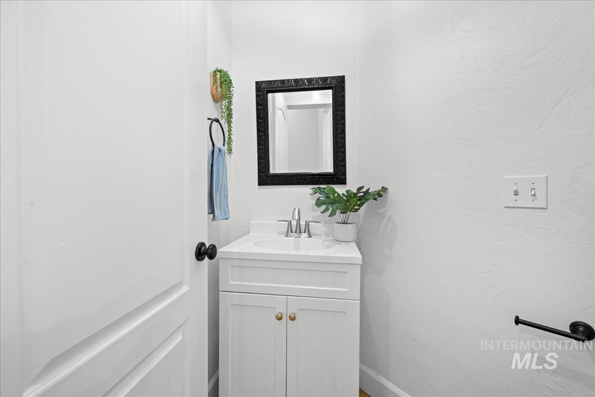 1005 W Linden Street Property Photo 9