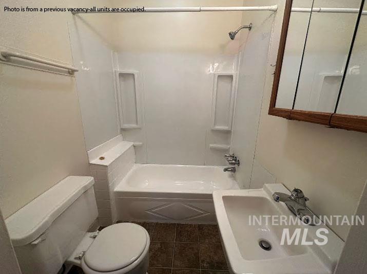 2220 S Hervey Property Photo 21