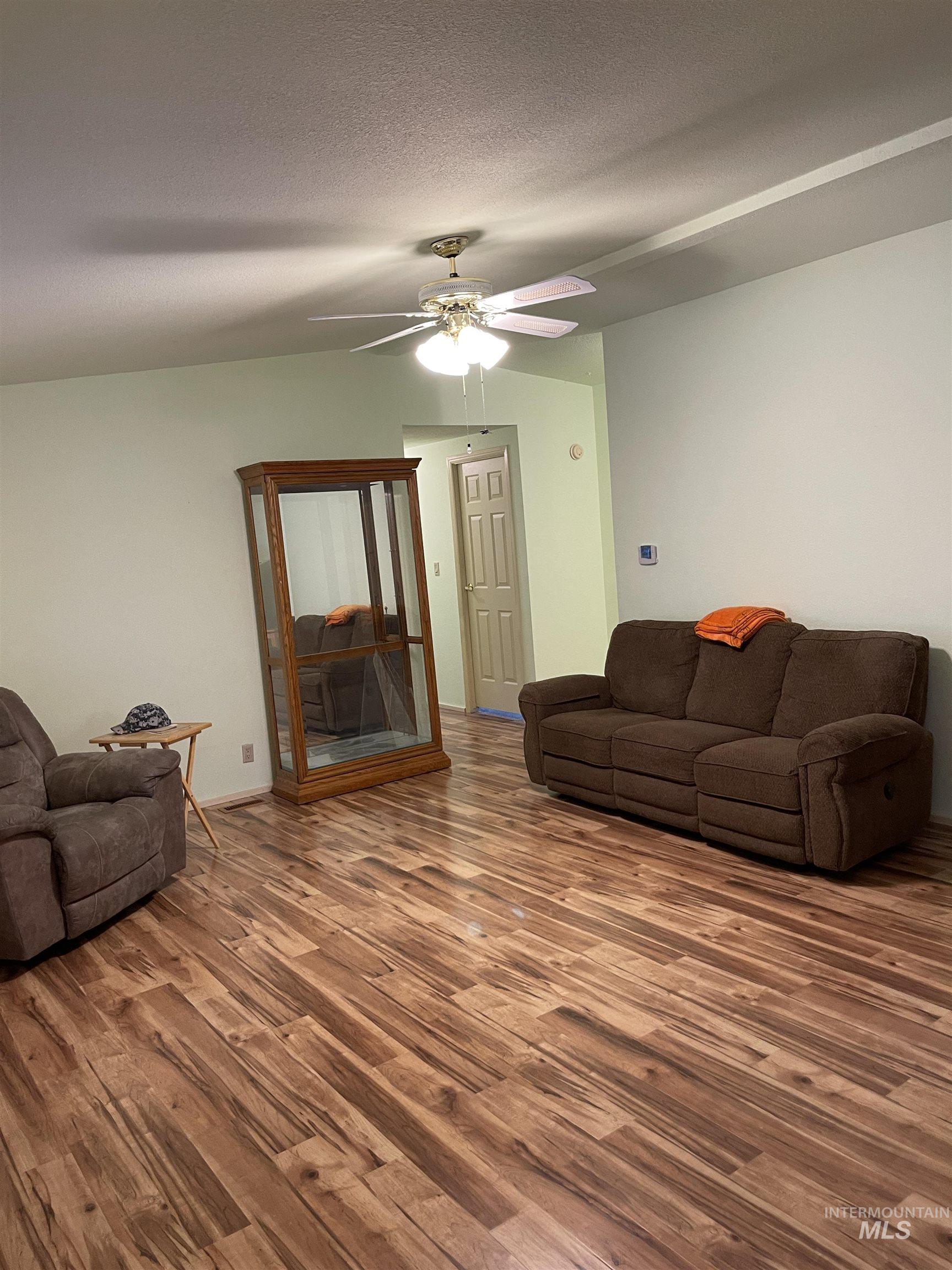 106 Winegar Dr Property Photo 8