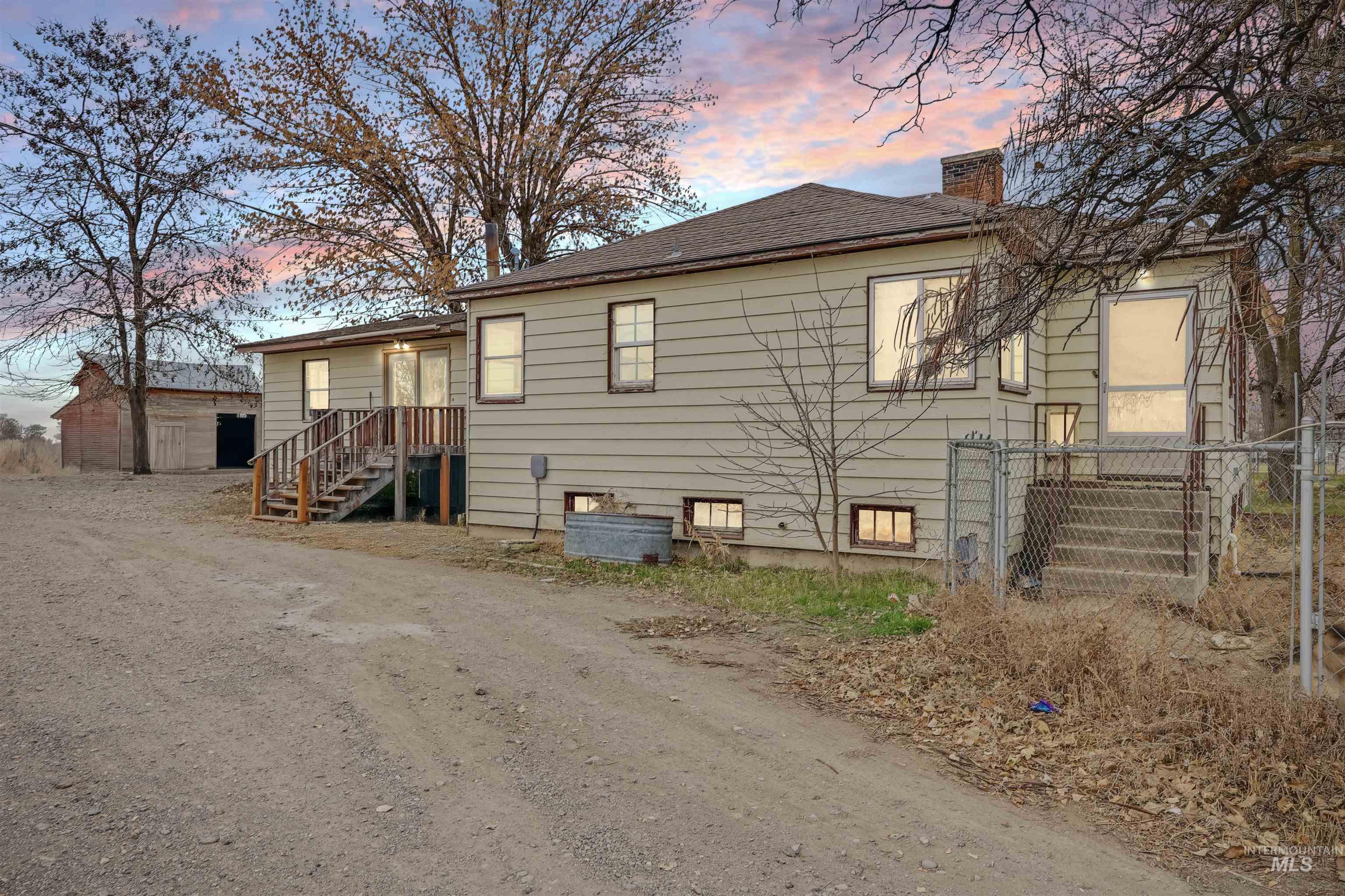 136 S 100 W Property Photo 7