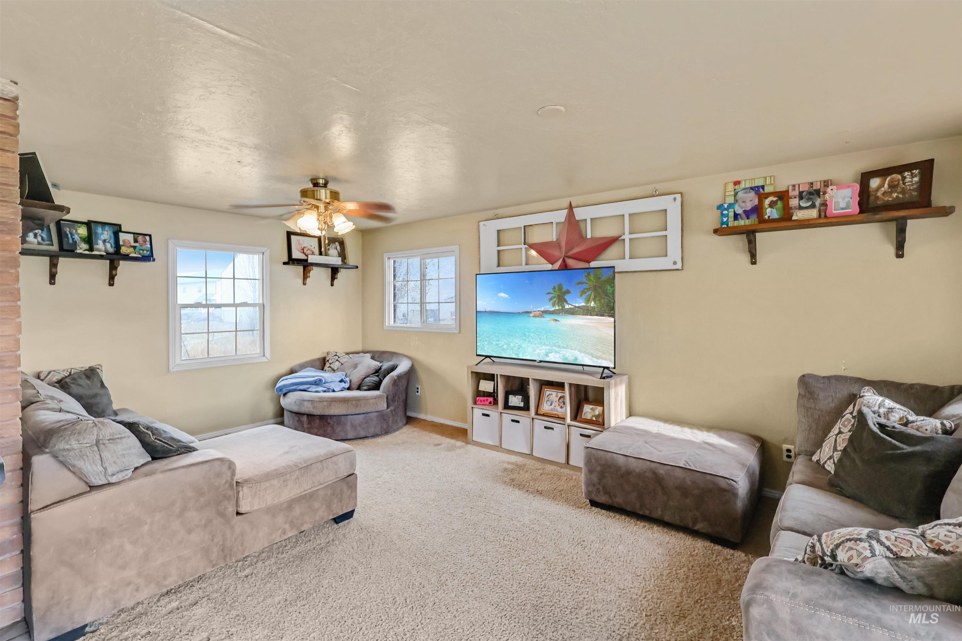 136 S 100 W Property Photo 10
