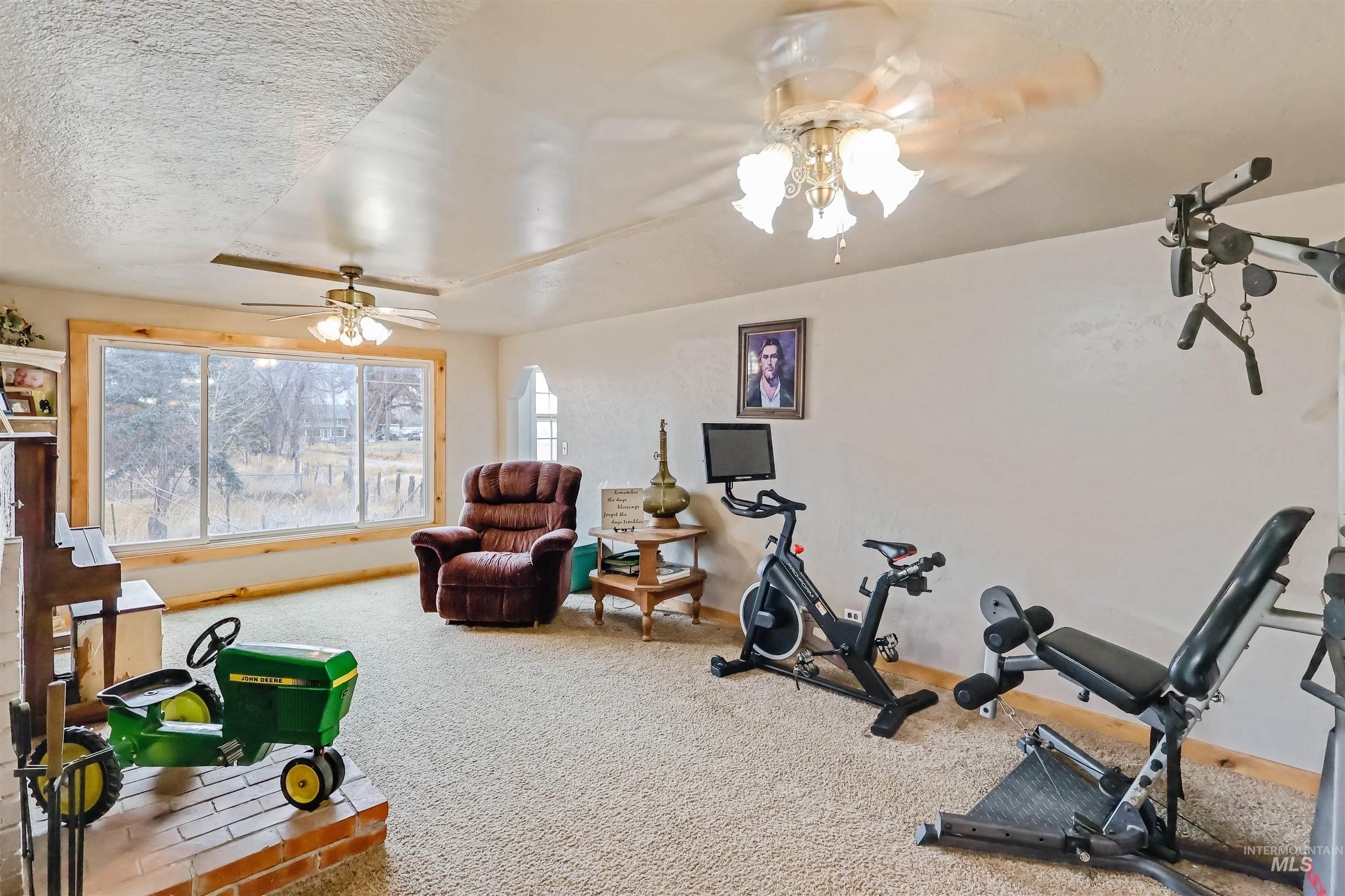 136 S 100 W Property Photo 15