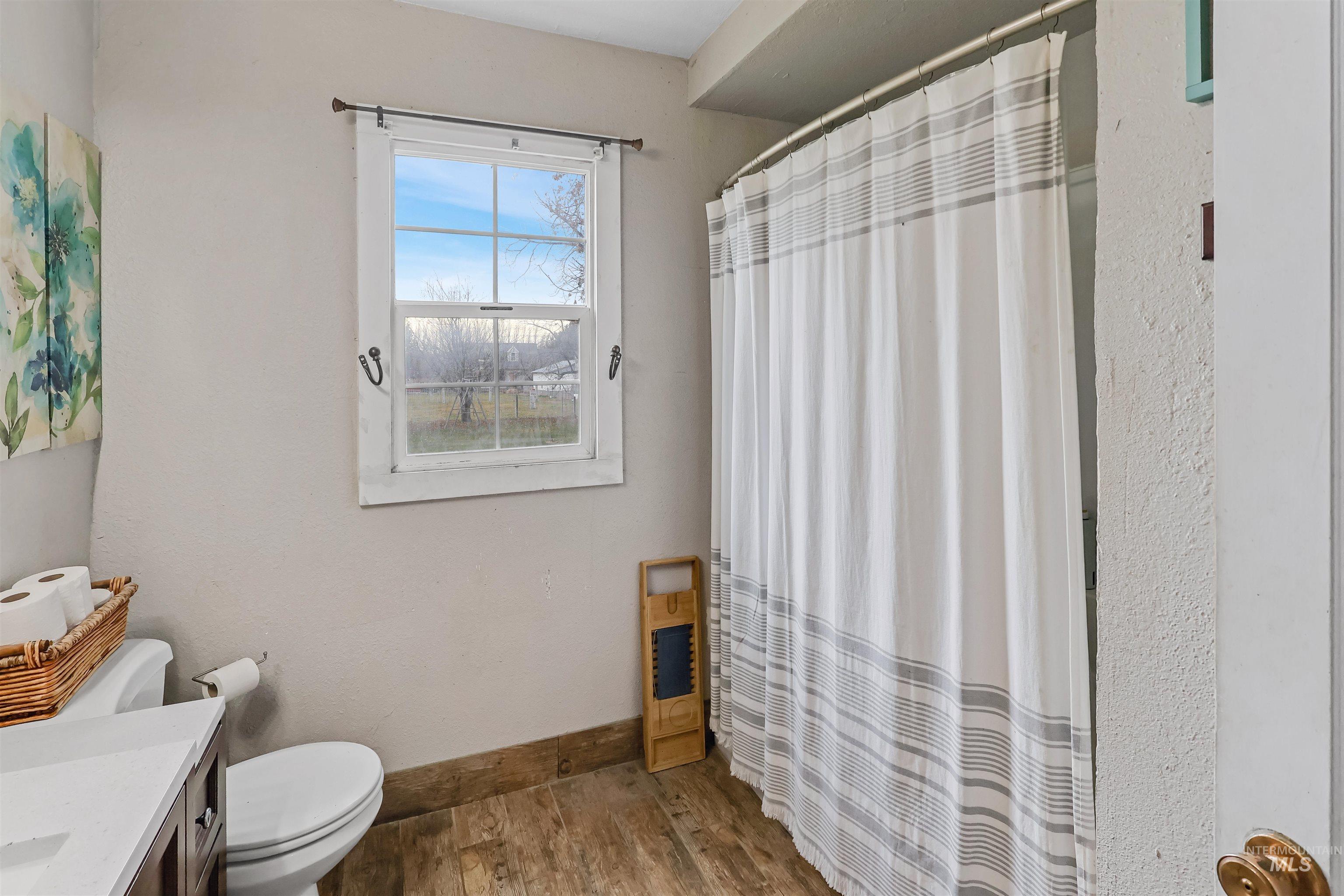 136 S 100 W Property Photo 18