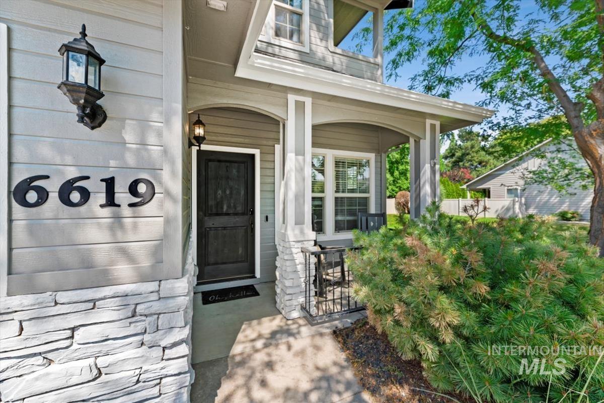 6619 W Dufferin Ct Property Photo 1