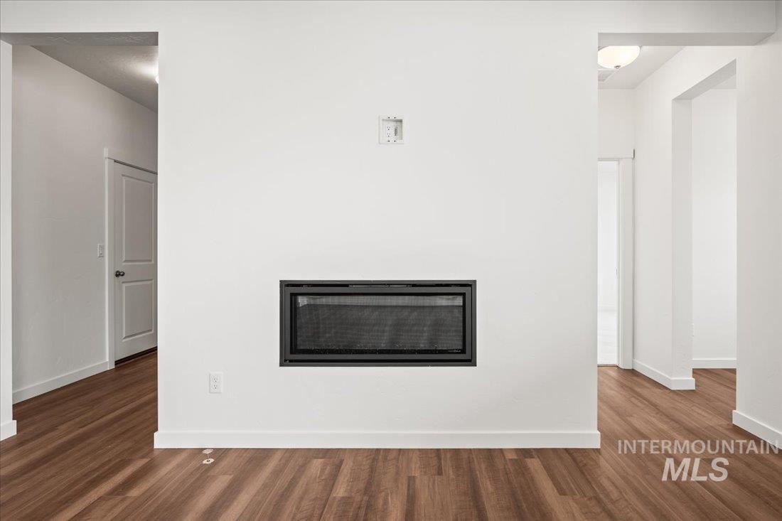 8335 S Cobalt Sky Ave Property Photo 7