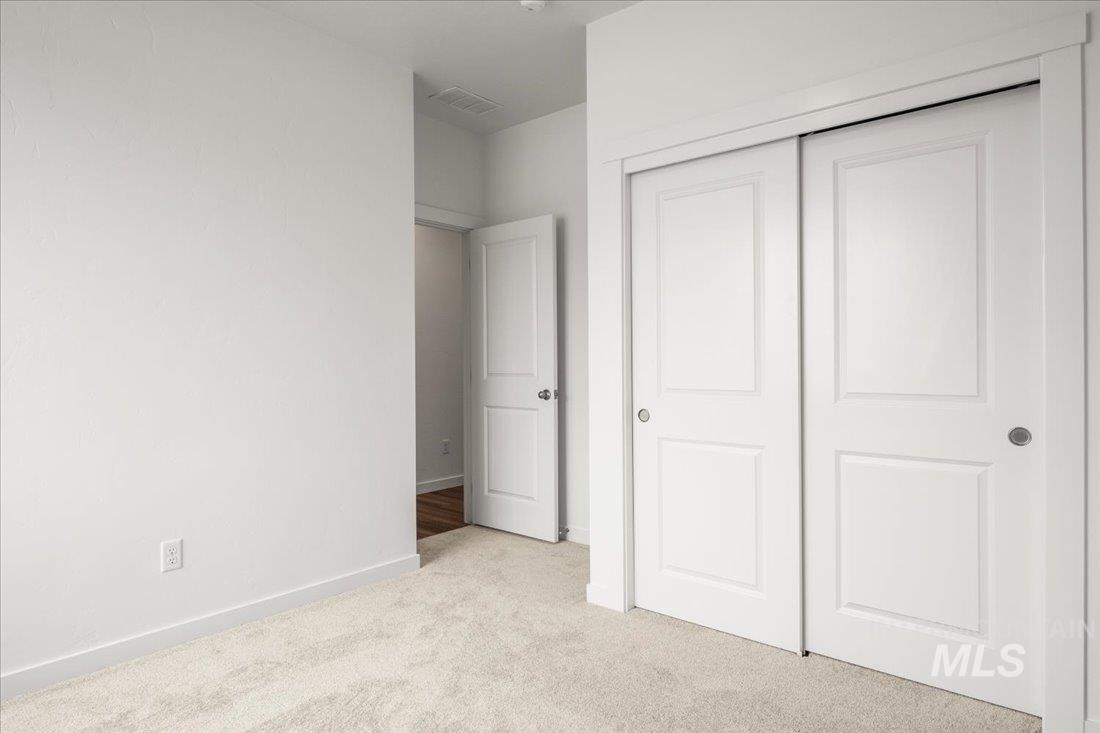 8335 S Cobalt Sky Ave Property Photo 18