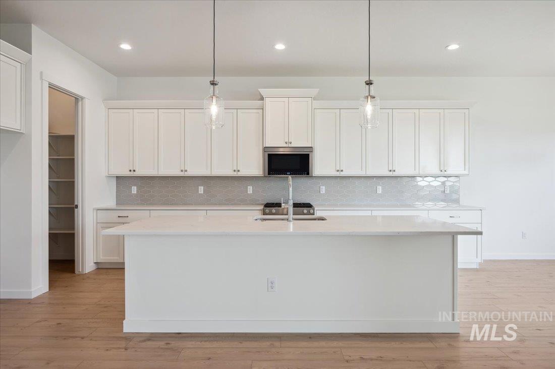 8828 S Waterclover Way Property Photo 10