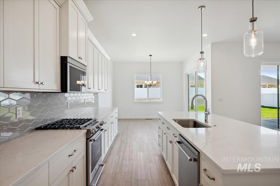 8828 S Waterclover Way Property Photo 14