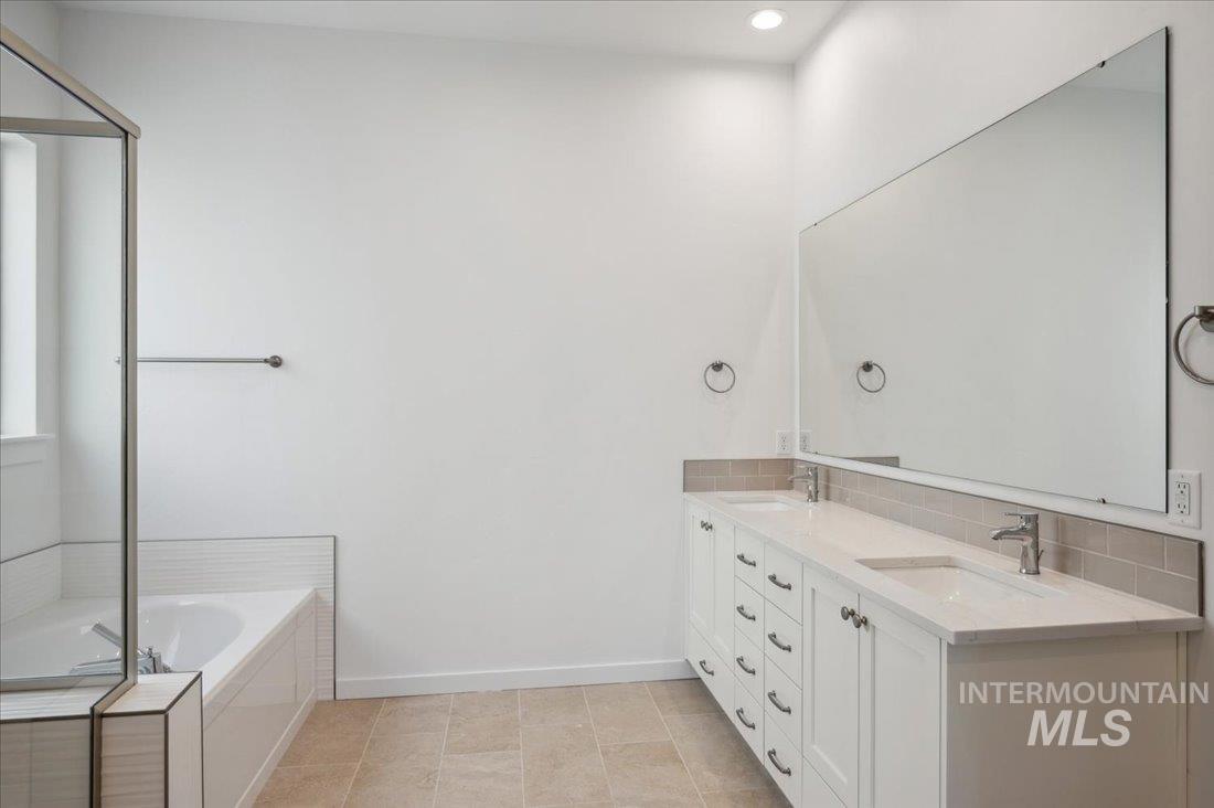 8828 S Waterclover Way Property Photo 21